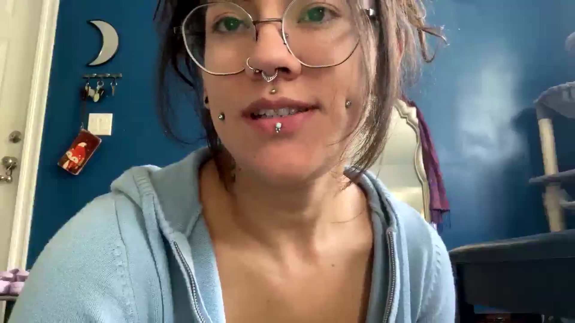 Gallery image thumbnail from Rompii94's myfreecams stream on, 11/01/2025, 21:23 image 10 of 20