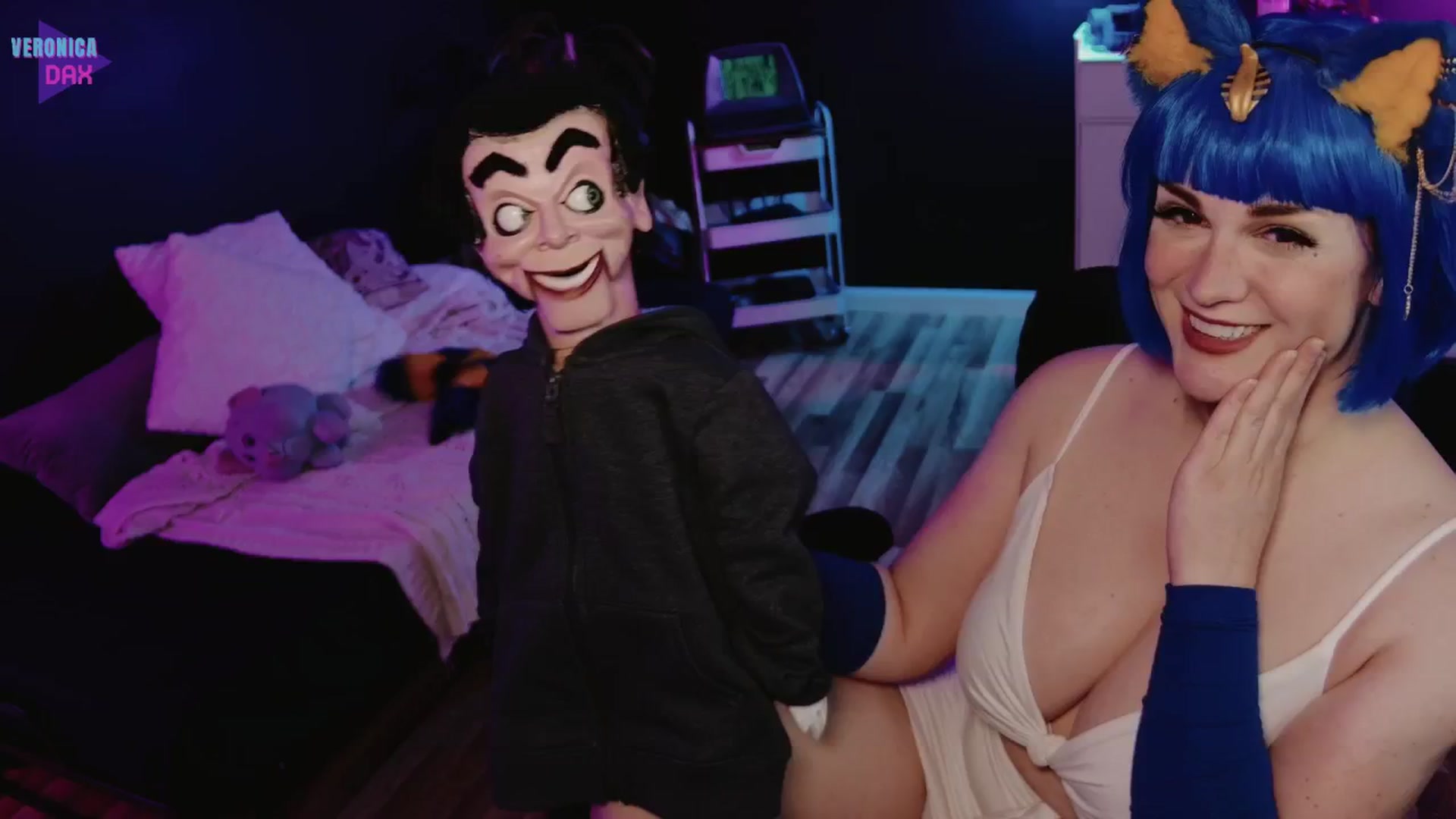 Gallery image thumbnail from RonnieAtNight's myfreecams stream on, 07/20/2024, 05:02 image 6 of 20