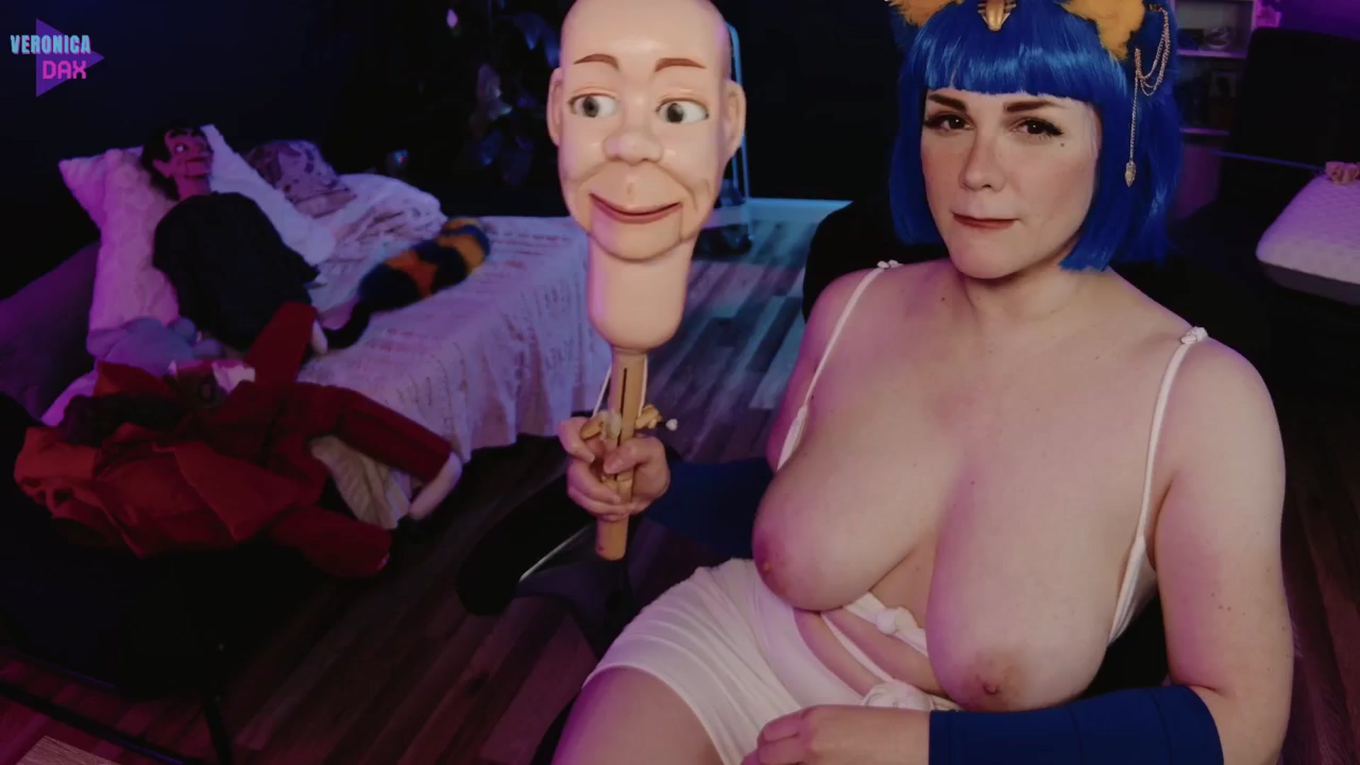 Gallery image thumbnail from RonnieAtNight's myfreecams stream on, 07/20/2024, 05:02 image 12 of 20