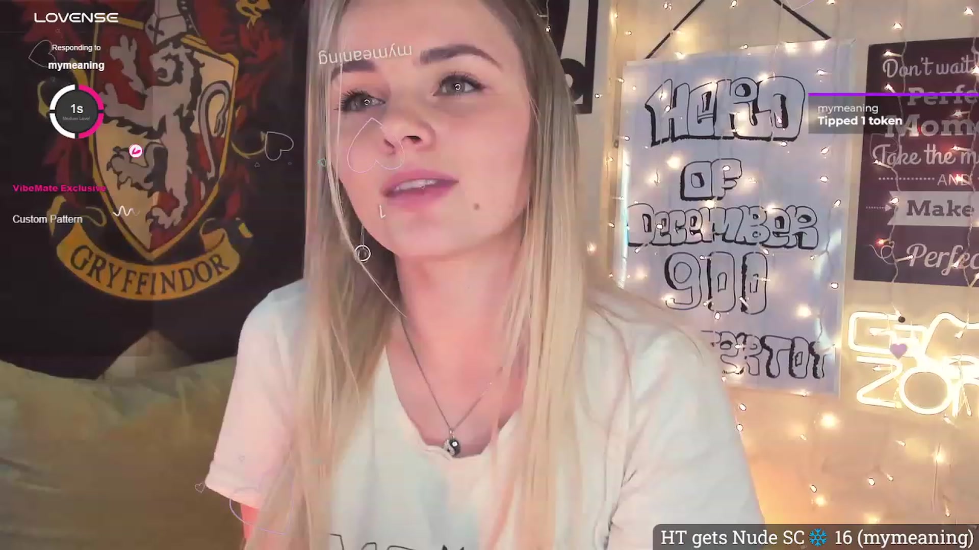 Gallery image thumbnail from Ronnie_'s myfreecams stream on, 12/05/2023, 15:07 image 17 of 20