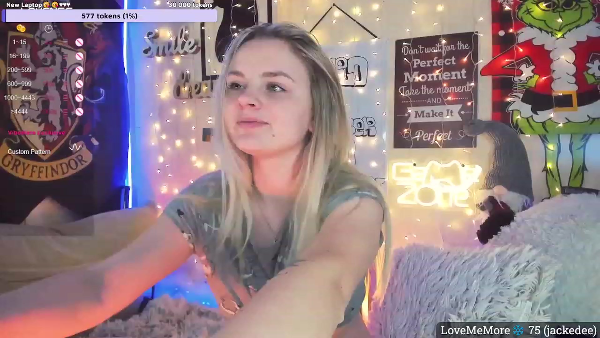 Gallery image thumbnail from Ronnie_'s myfreecams stream on, 12/10/2023, 16:06 image 2 of 20