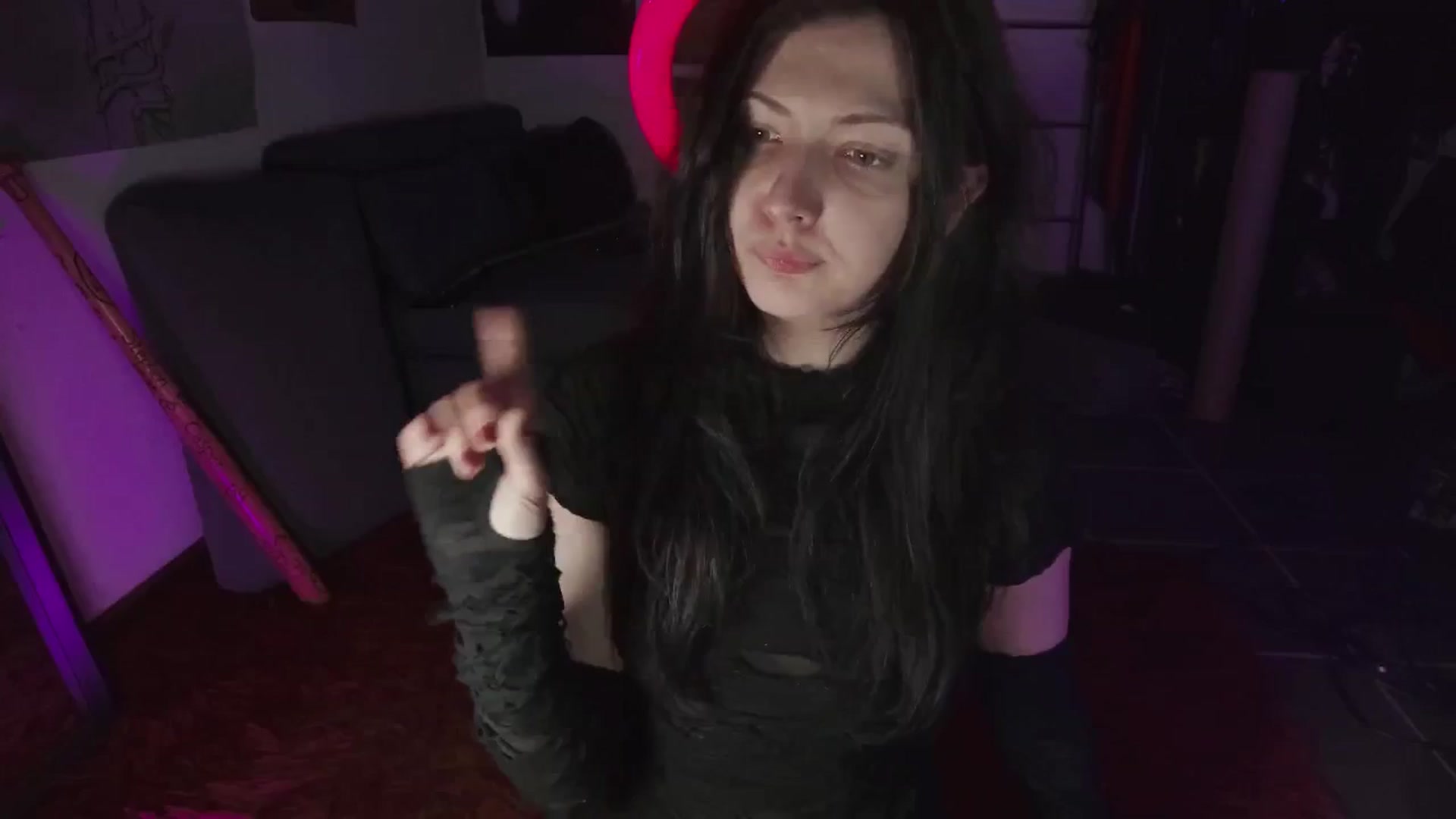 Gallery image thumbnail from Roo__o_abwfj's myfreecams stream on, 08/16/2024, 07:36 image 1 of 20