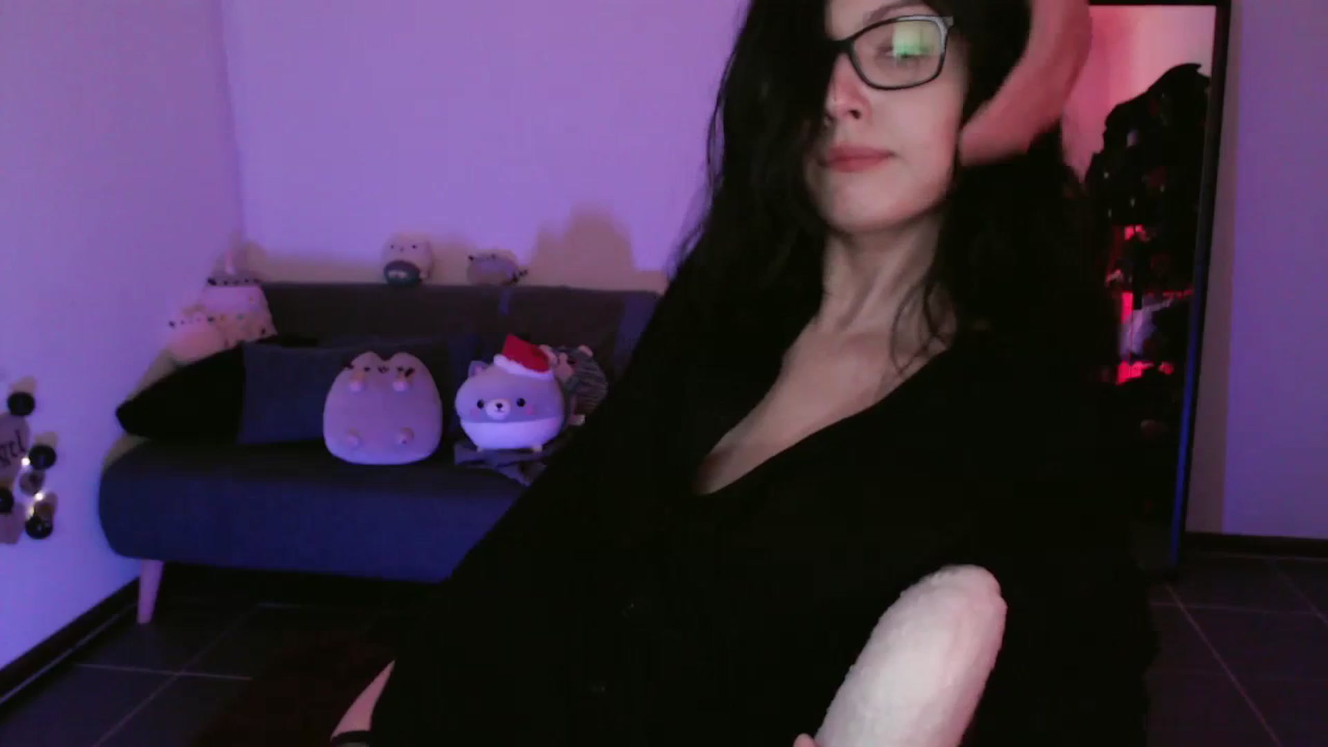 Gallery image thumbnail from RoomN6's myfreecams stream on, 12/01/2023, 01:23 image 6 of 20