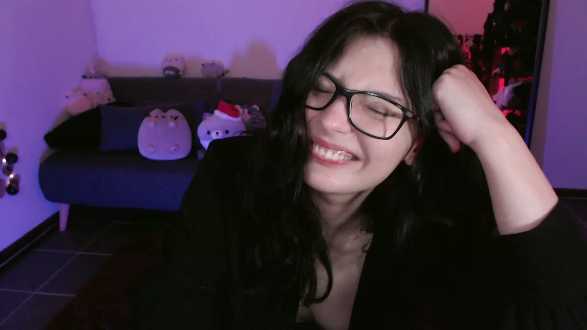 Gallery image thumbnail from RoomN6's myfreecams stream on, 12/01/2023, 03:00 image 2 of 20