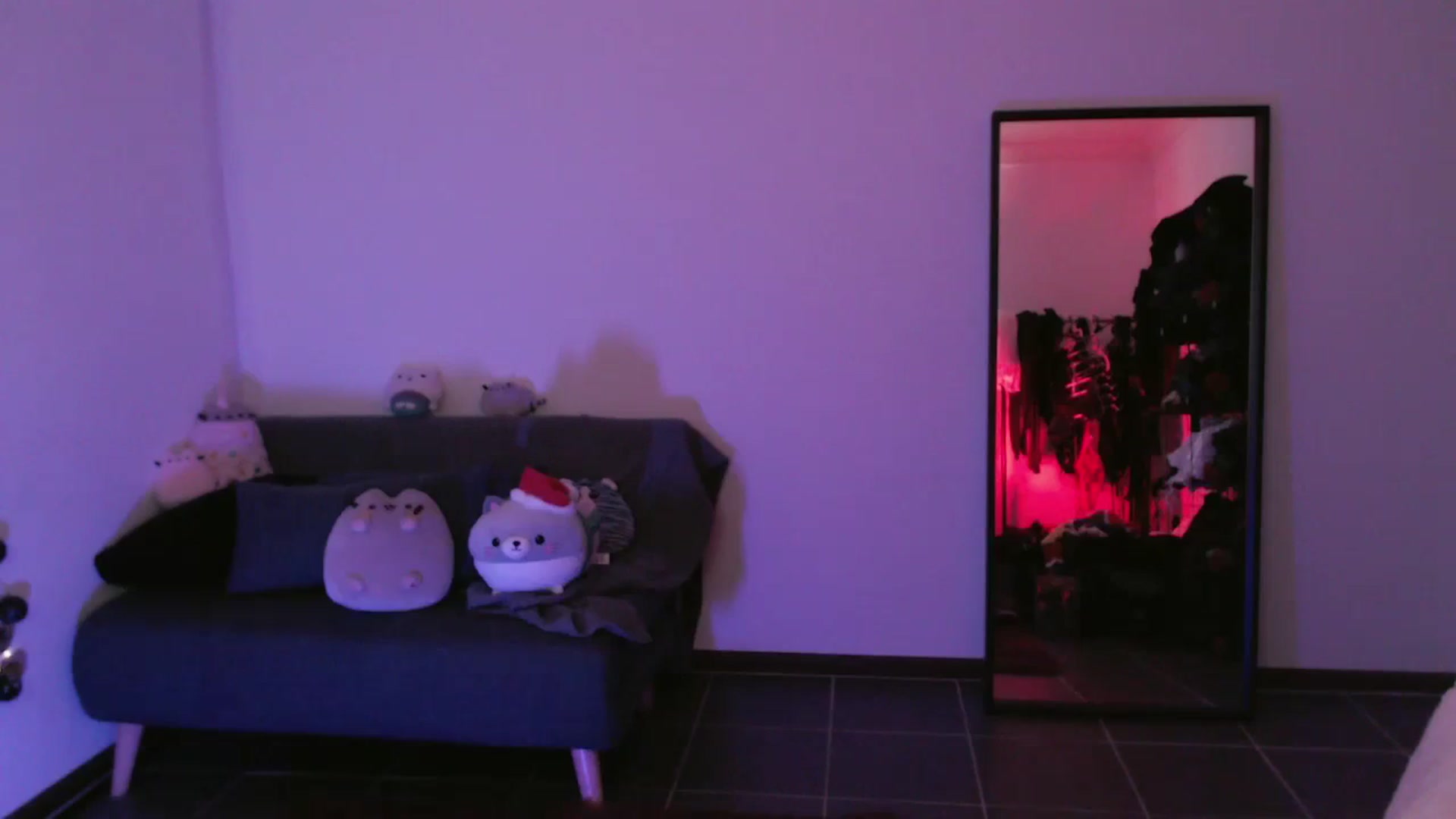 Gallery image thumbnail from RoomN6's myfreecams stream on, 12/01/2023, 03:35 image 13 of 20