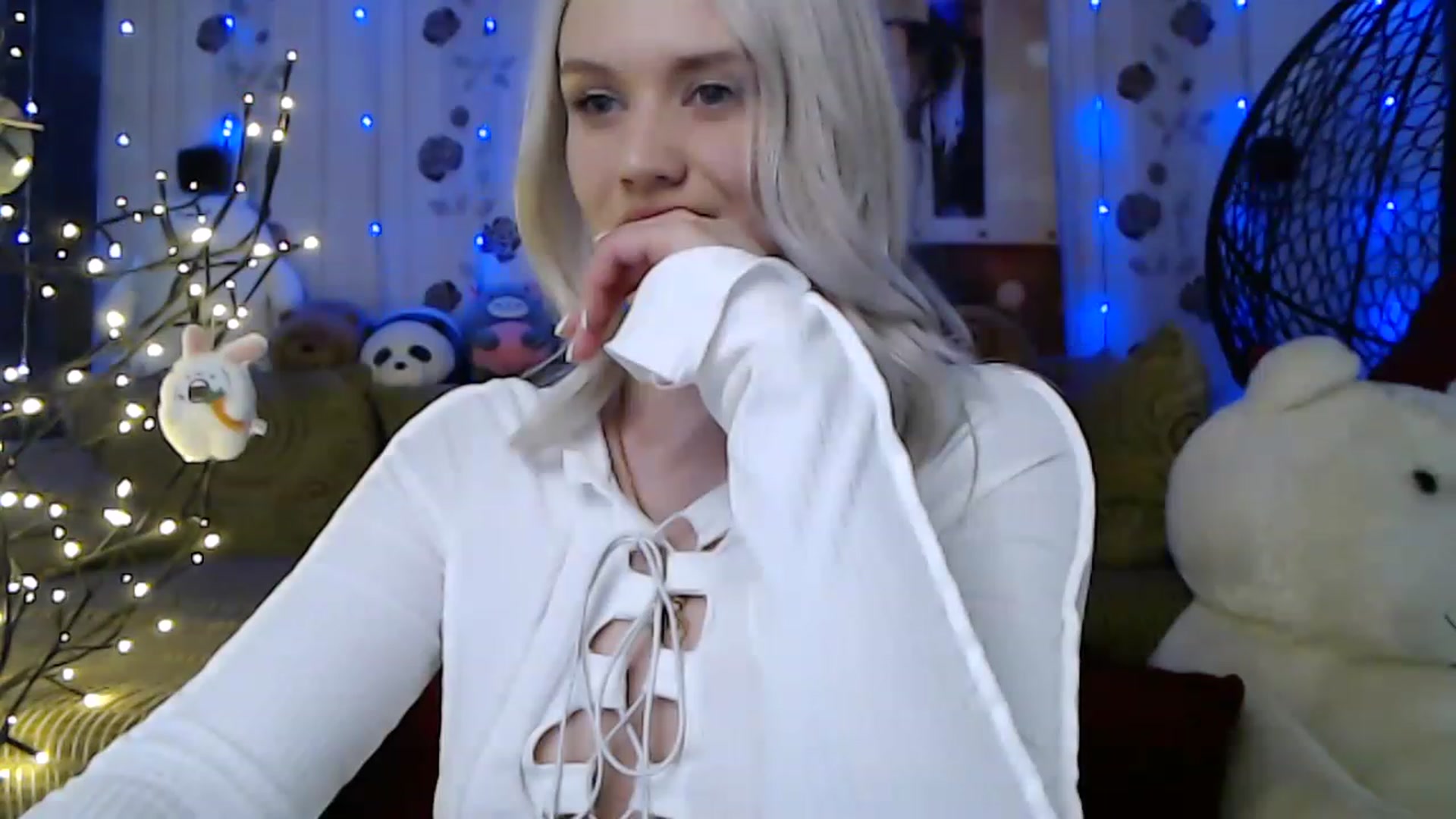 Gallery image thumbnail from RoomOfBears's myfreecams stream on, 03/20/2023, 16:09 image 9 of 20