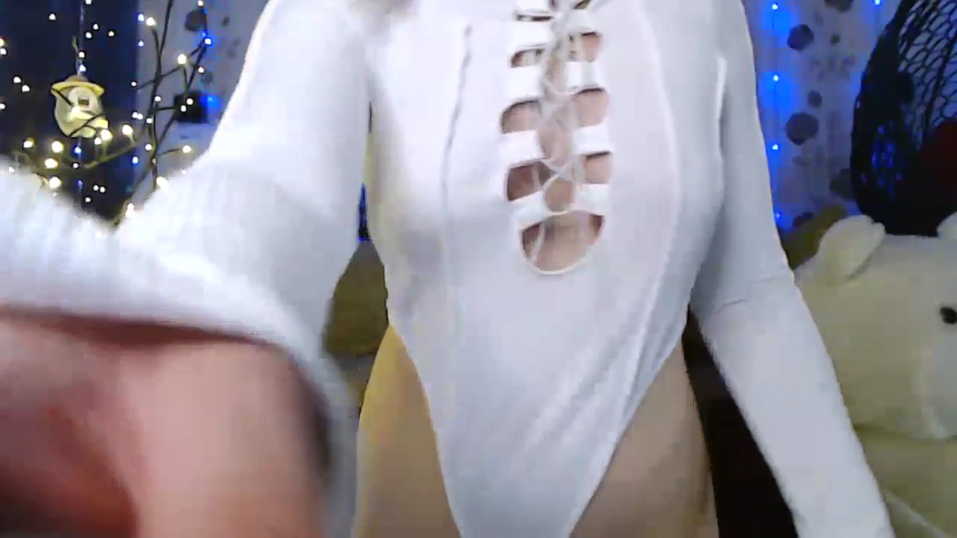 Gallery image thumbnail from RoomOfBears's myfreecams stream on, 05/16/2023, 17:29 image 18 of 20
