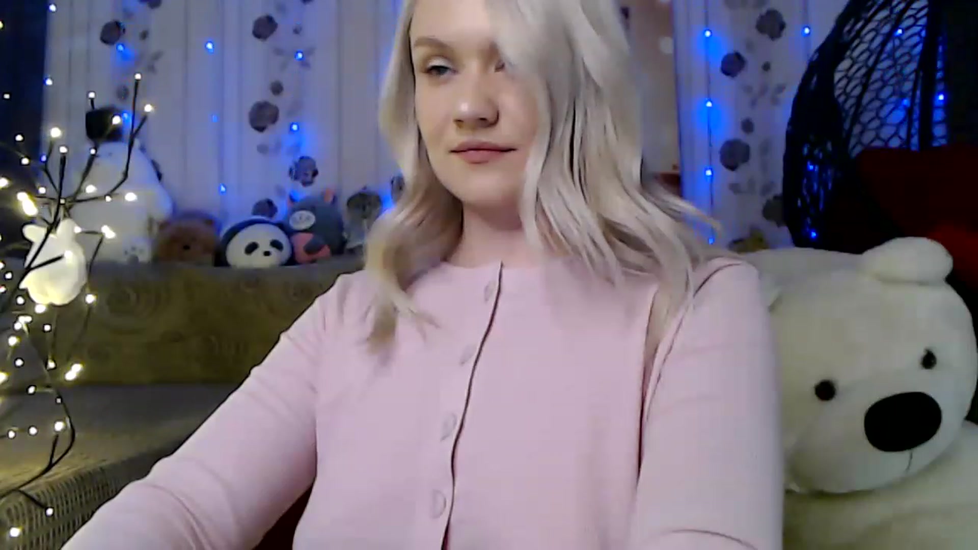 Gallery image thumbnail from RoomOfBears's myfreecams stream on, 05/23/2023, 17:38 image 16 of 20