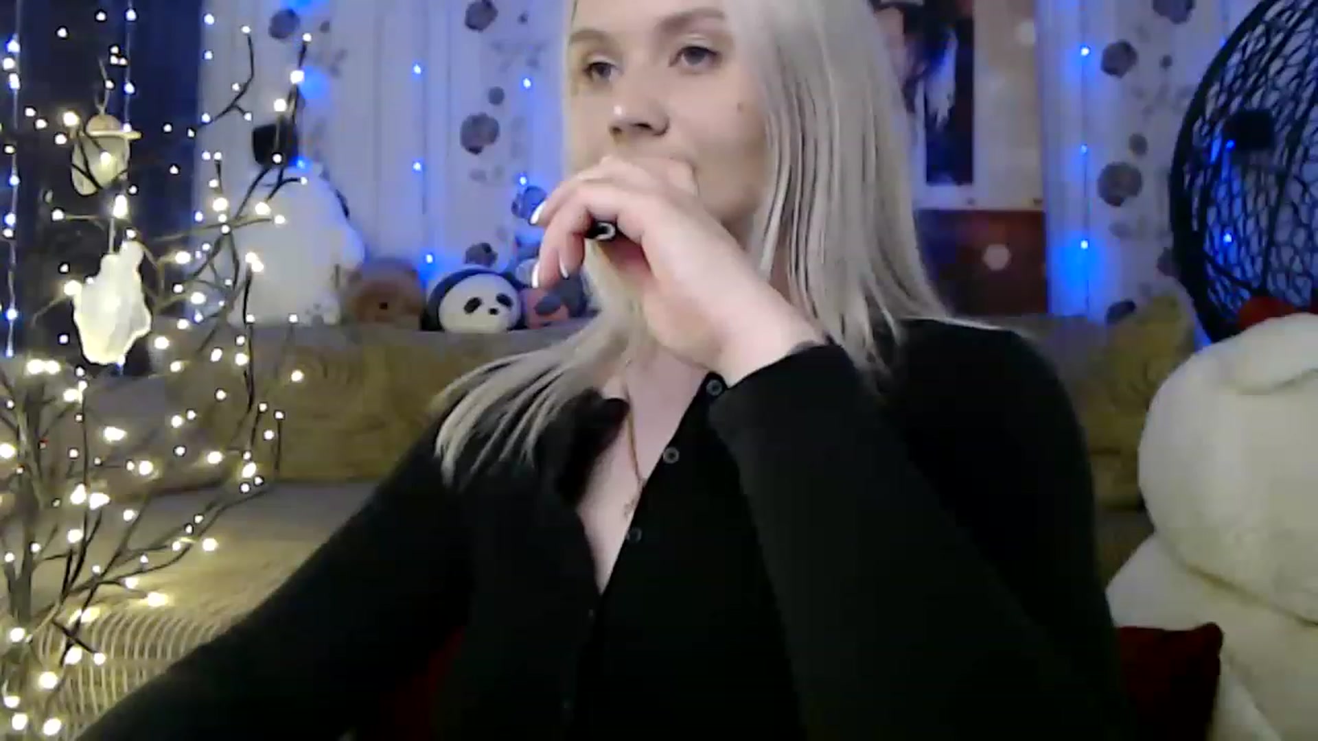 Gallery image thumbnail from RoomOfBears's myfreecams stream on, 05/24/2023, 17:45 image 12 of 20