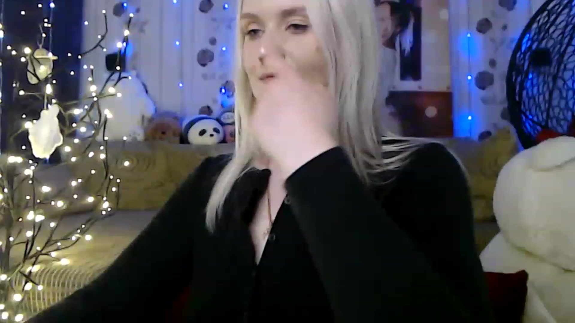 Gallery image thumbnail from RoomOfBears's myfreecams stream on, 05/24/2023, 17:45 image 20 of 20