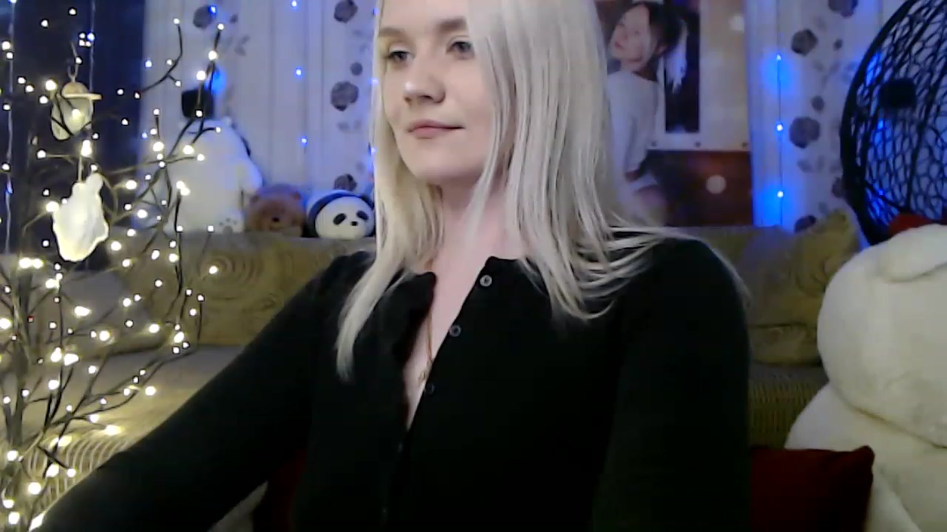 Gallery image thumbnail from RoomOfBears's myfreecams stream on, 05/24/2023, 17:45 image 17 of 20