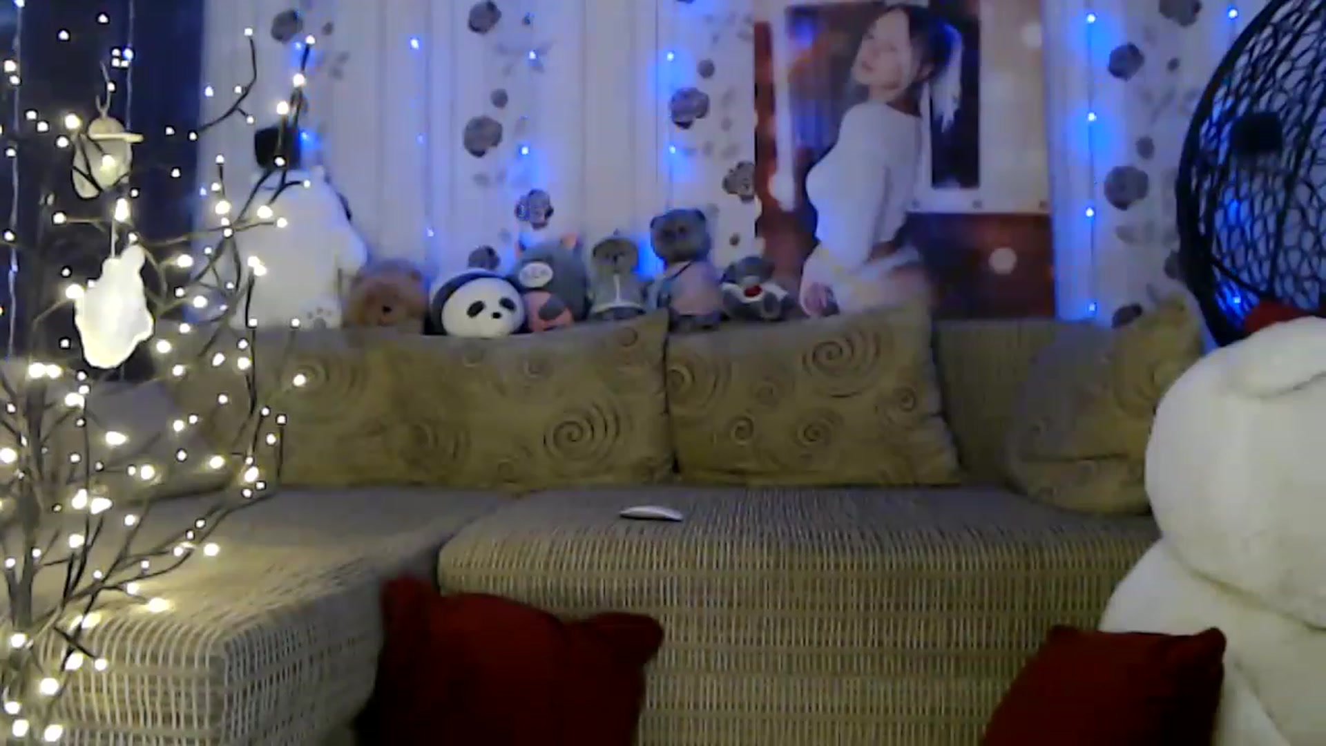 Gallery image thumbnail from RoomOfBears's myfreecams stream on, 05/24/2023, 17:45 image 13 of 20