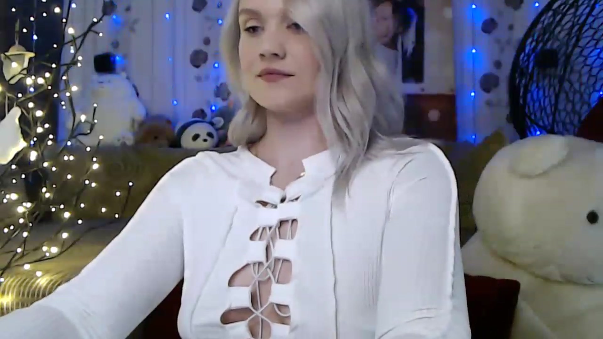 Gallery image thumbnail from RoomOfBears's myfreecams stream on, 05/31/2023, 17:11 image 10 of 20