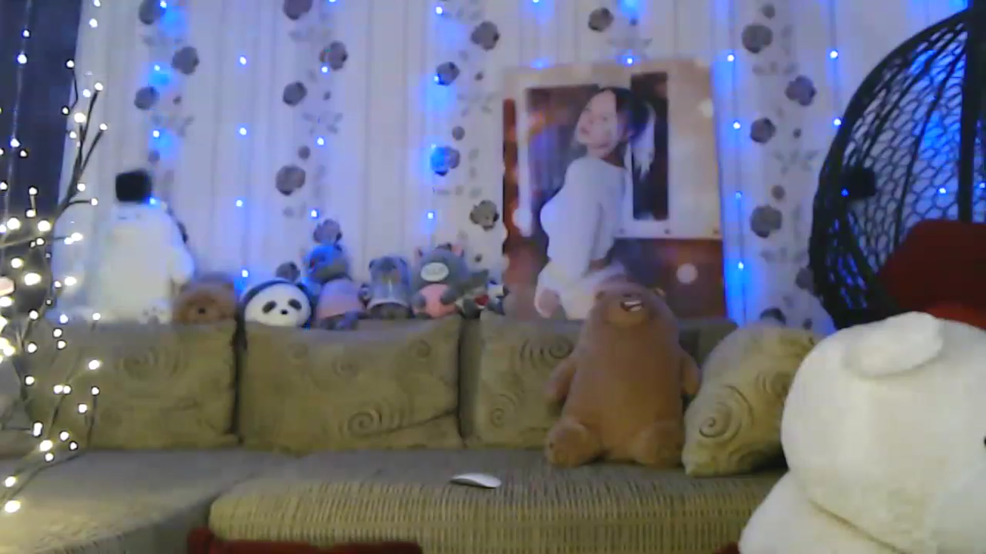 Gallery image thumbnail from RoomOfBears's myfreecams stream on, 06/11/2023, 15:25 image 20 of 20