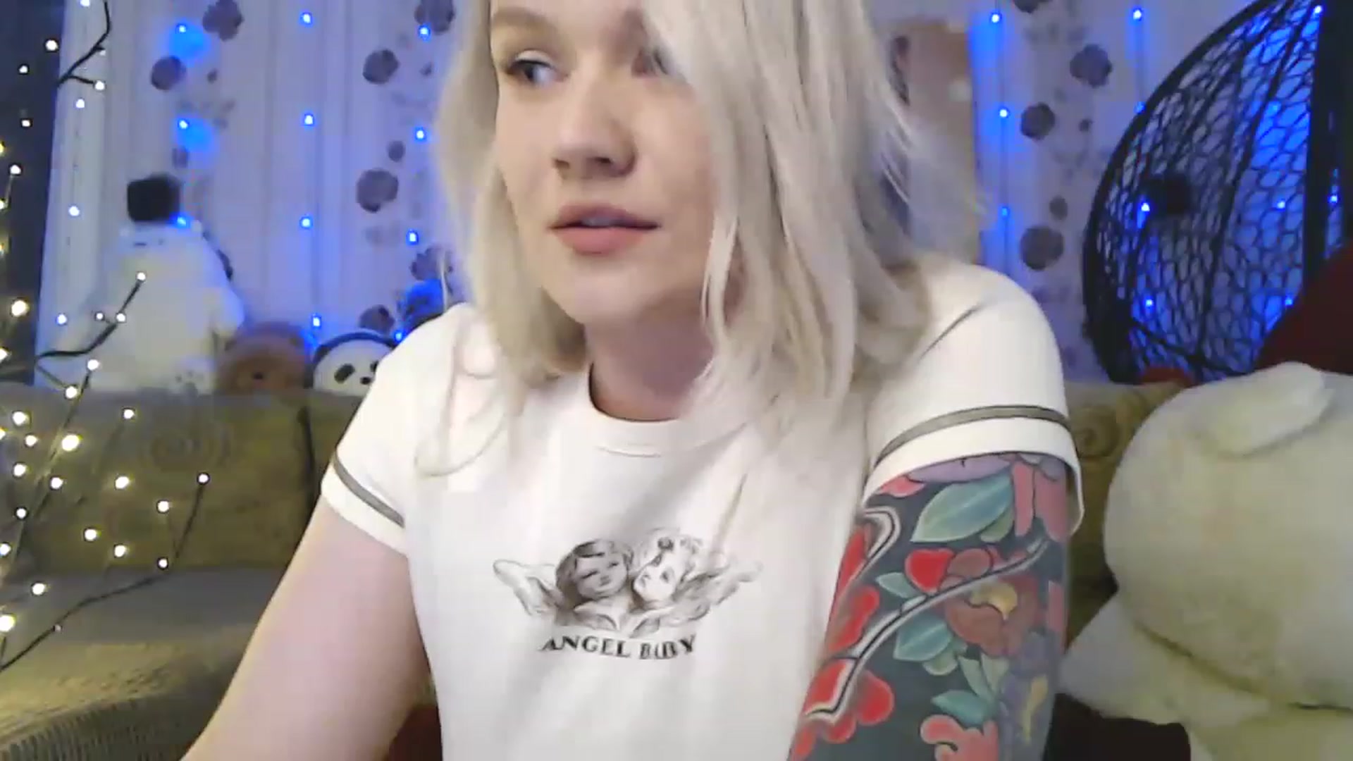 Gallery image thumbnail from RoomOfBears's myfreecams stream on, 06/13/2023, 17:46 image 8 of 20