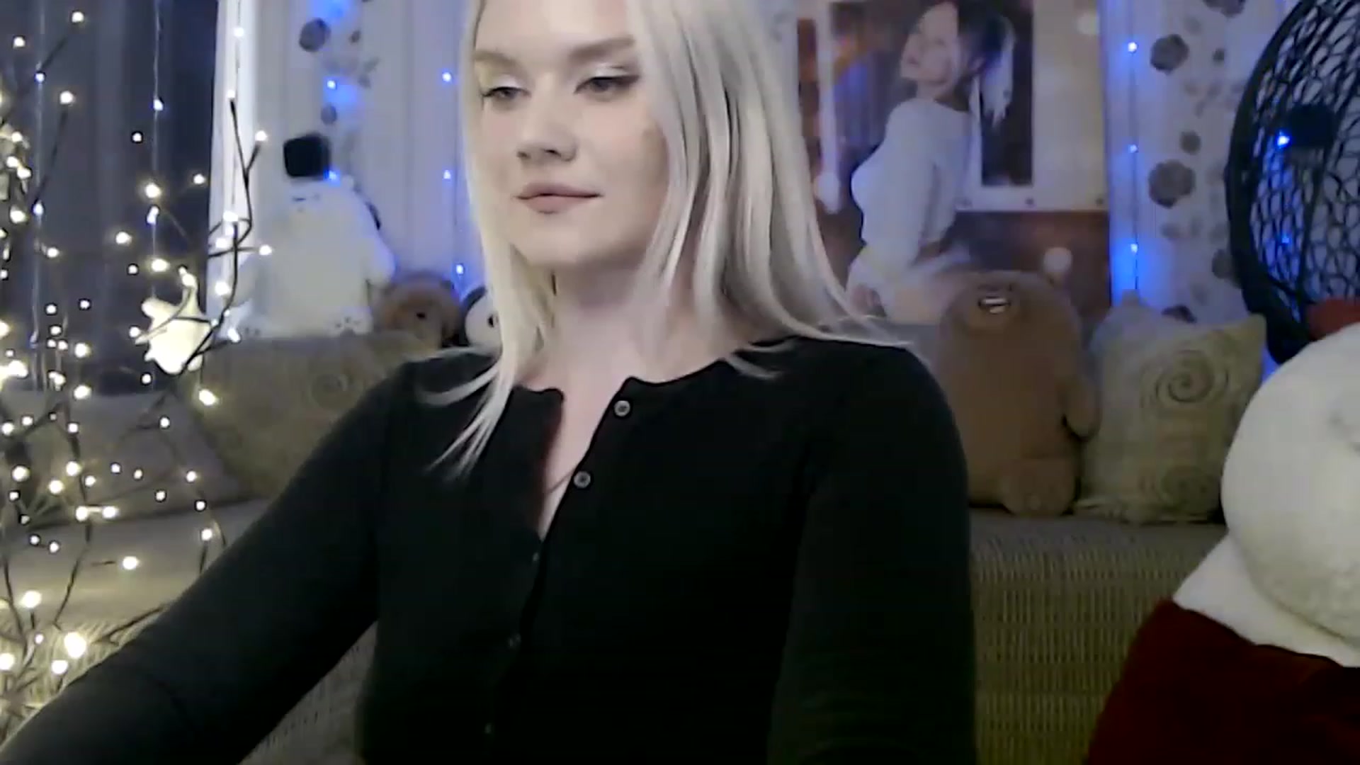 Gallery image thumbnail from RoomOfBears's myfreecams stream on, 06/24/2023, 15:13 image 17 of 20