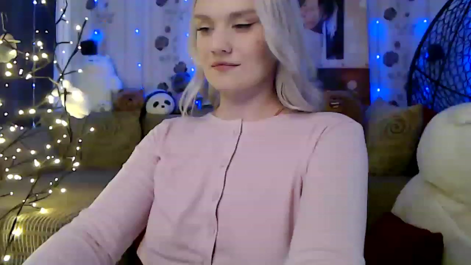 Gallery image thumbnail from RoomOfBears's myfreecams stream on, 06/25/2023, 15:50 image 11 of 20