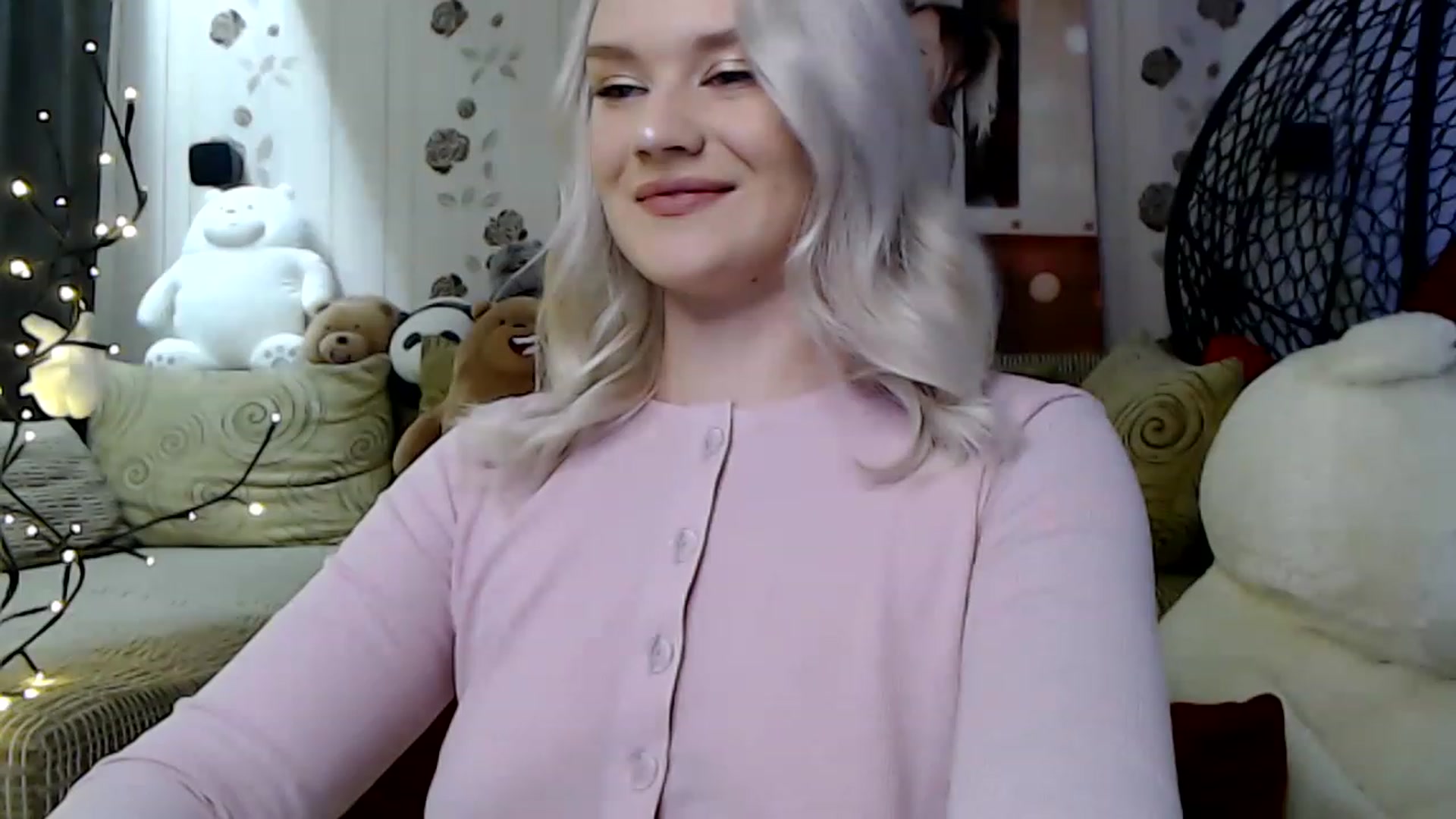 Gallery image thumbnail from RoomOfBears's myfreecams stream on, 07/11/2023, 17:51 image 8 of 20