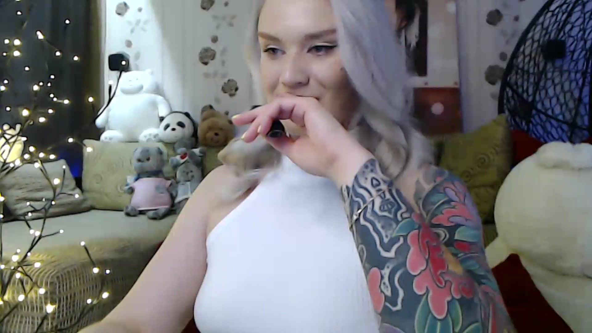 Gallery image thumbnail from RoomOfBears's myfreecams stream on, 07/16/2023, 15:39 image 18 of 20