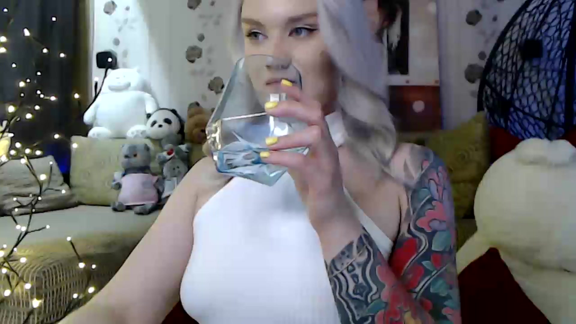 Gallery image thumbnail from RoomOfBears's myfreecams stream on, 07/16/2023, 15:39 image 16 of 20