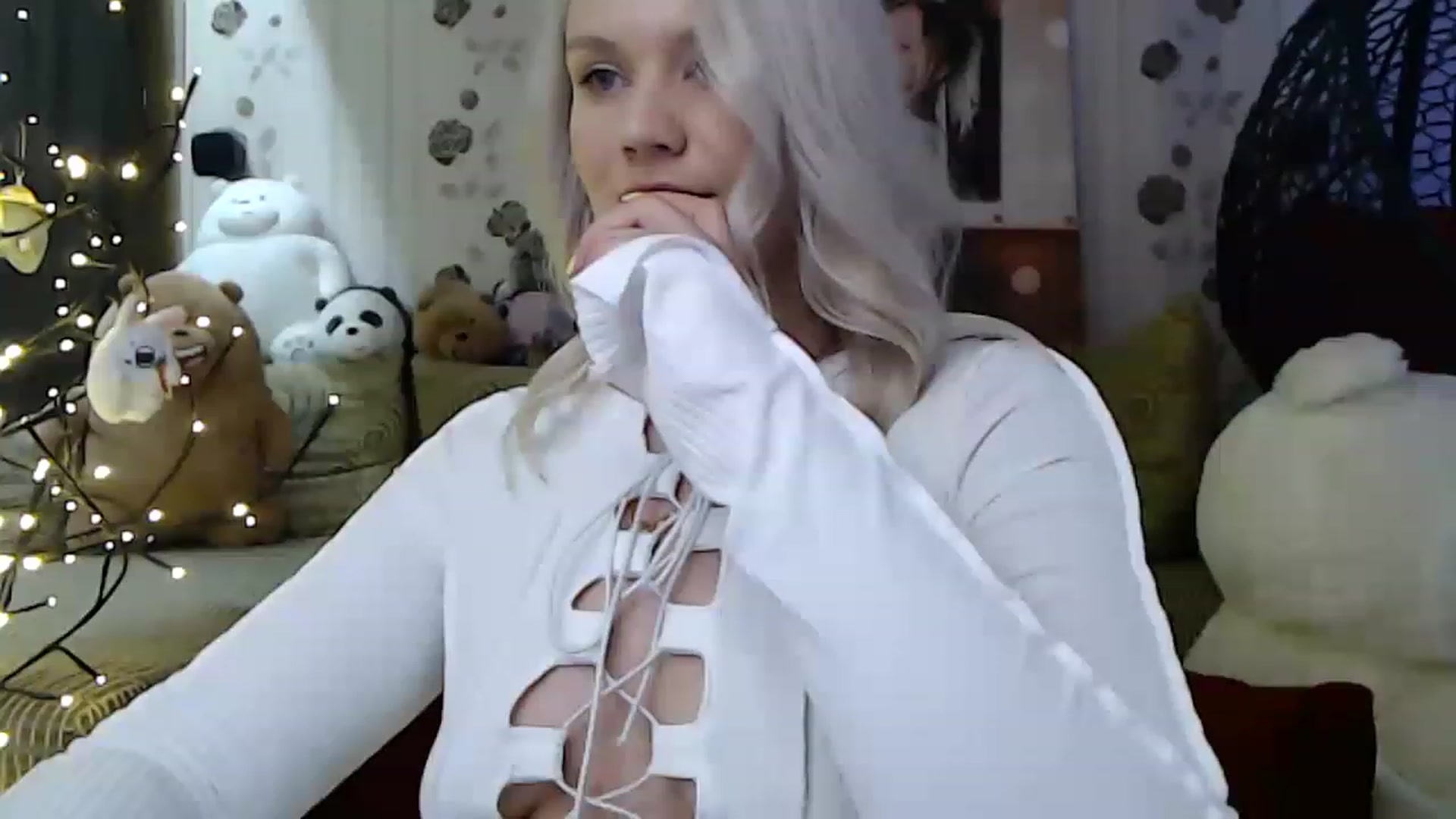 Gallery image thumbnail from RoomOfBears's myfreecams stream on, 07/23/2023, 14:15 image 7 of 20