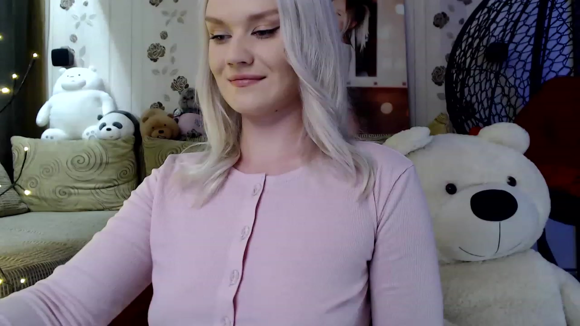 Gallery image thumbnail from RoomOfBears's myfreecams stream on, 07/26/2023, 17:01 image 2 of 20
