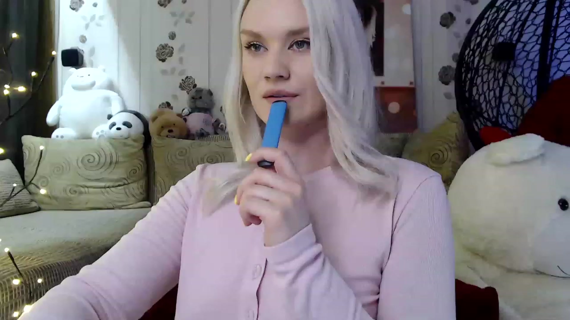 Gallery image thumbnail from RoomOfBears's myfreecams stream on, 07/26/2023, 17:01 image 12 of 20