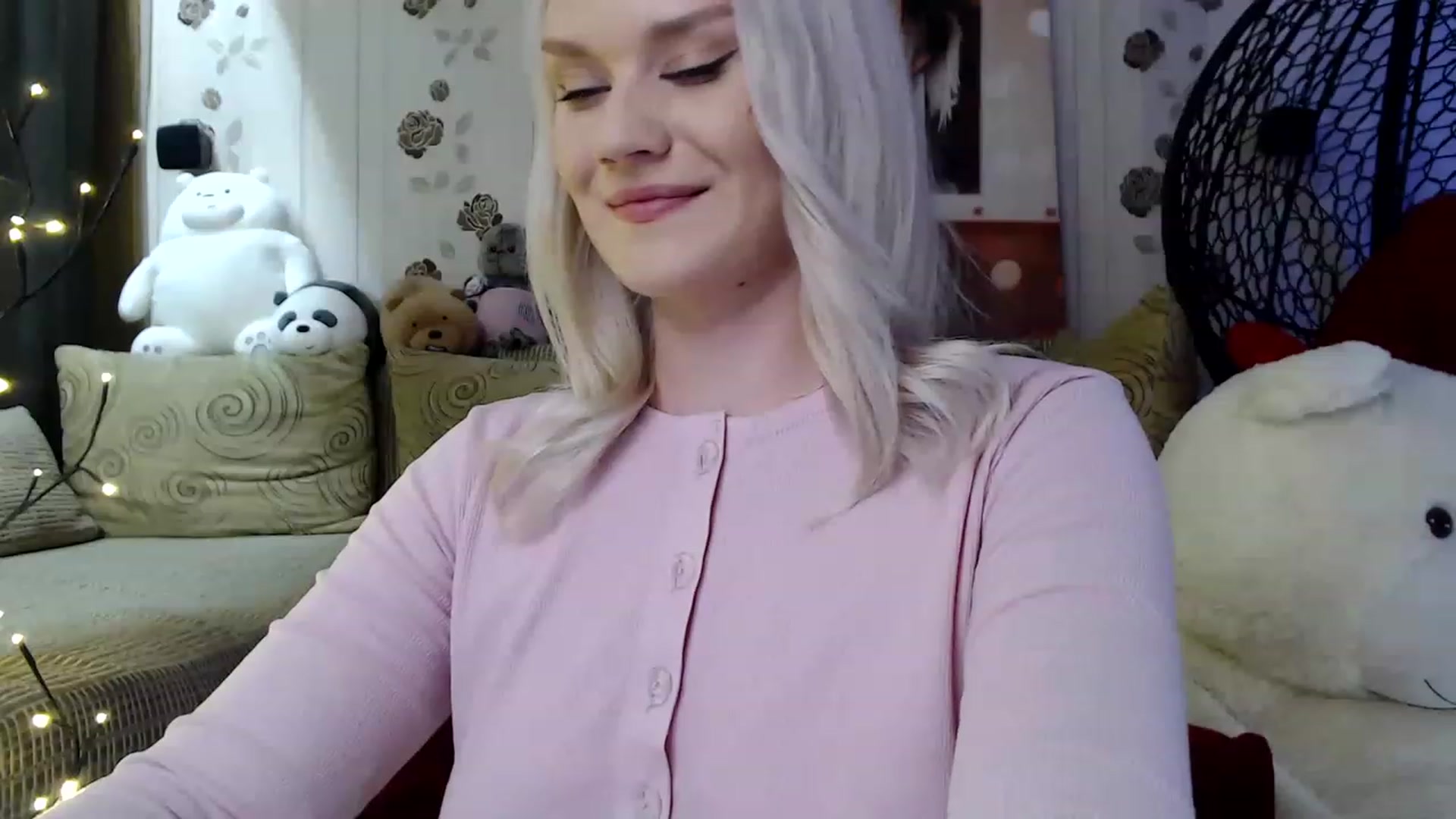 Gallery image thumbnail from RoomOfBears's myfreecams stream on, 07/26/2023, 17:01 image 13 of 20