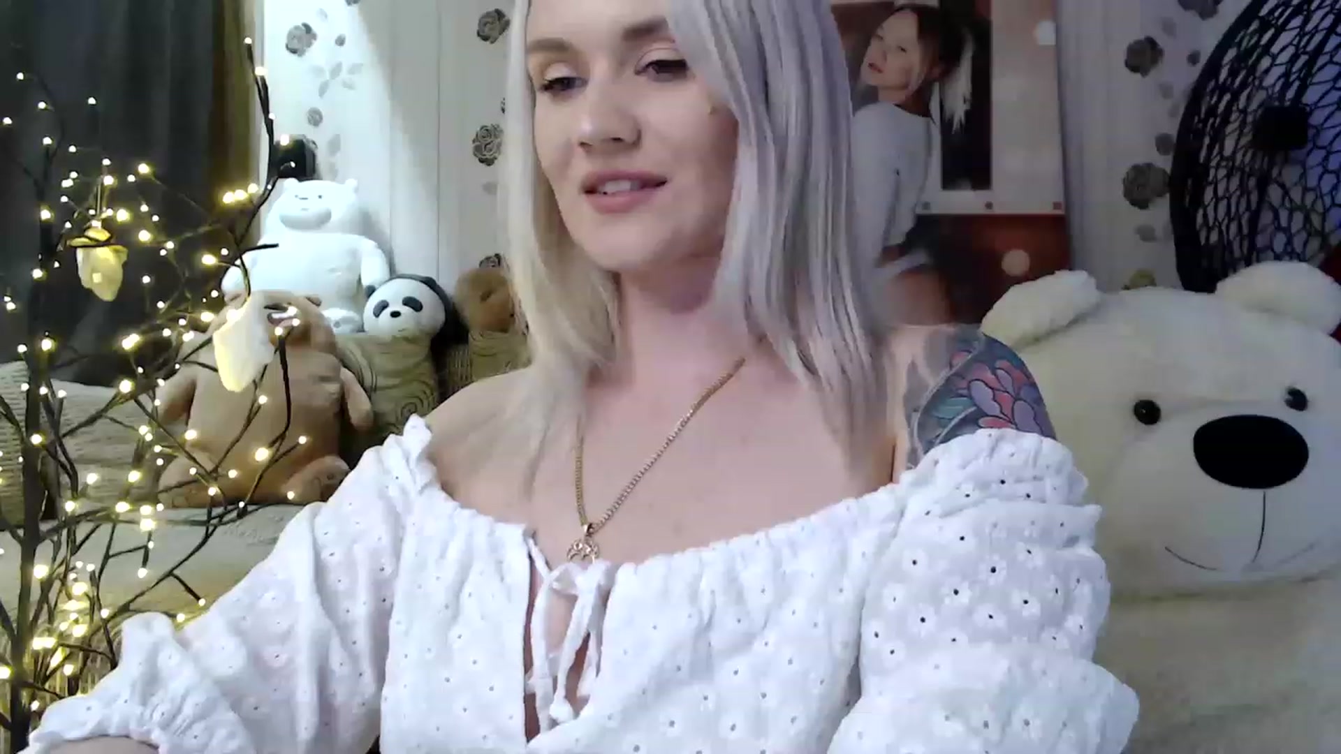 Gallery image thumbnail from RoomOfBears's myfreecams stream on, 07/30/2023, 15:30 image 9 of 20
