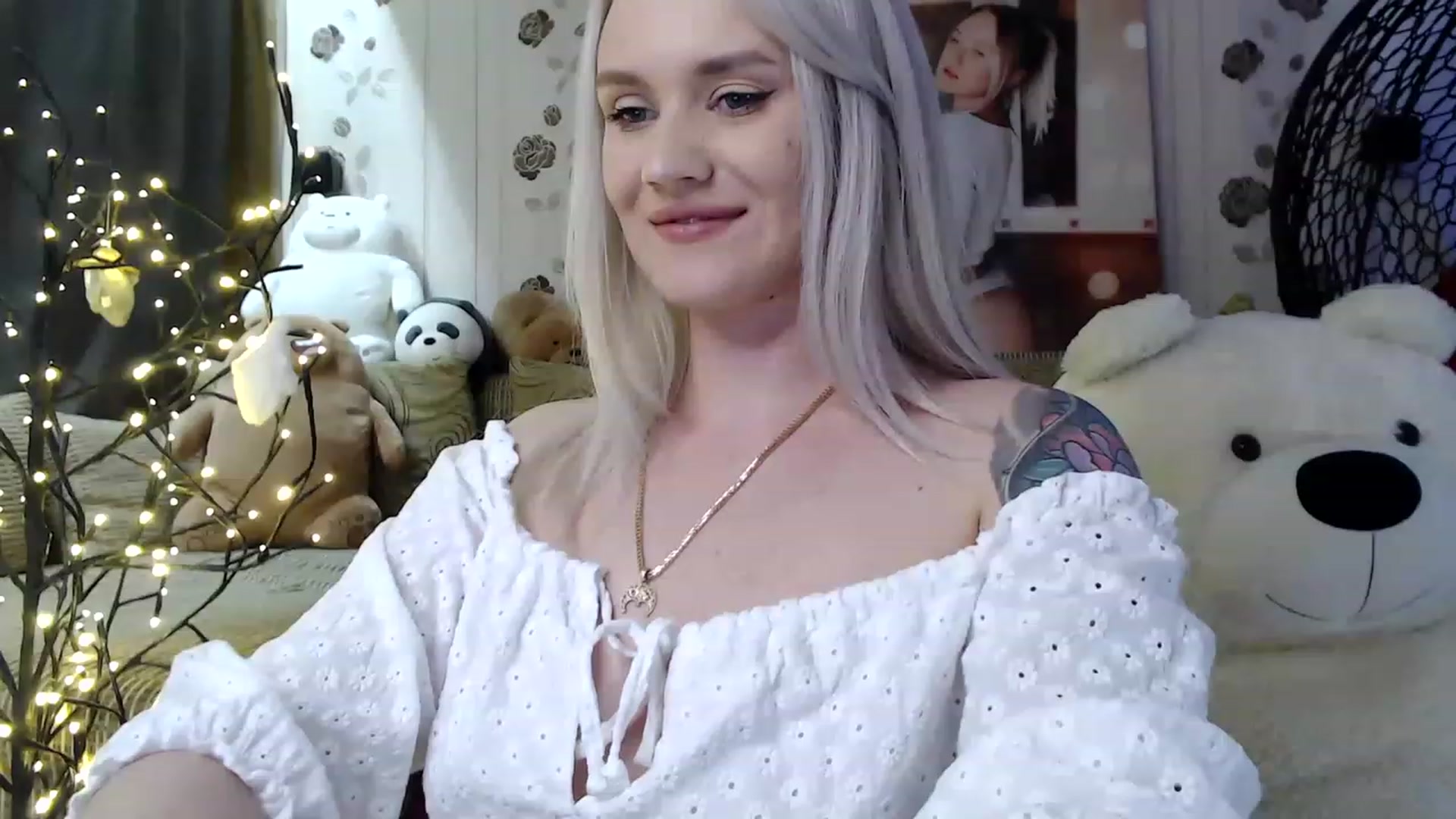 Gallery image thumbnail from RoomOfBears's myfreecams stream on, 07/30/2023, 15:30 image 5 of 20