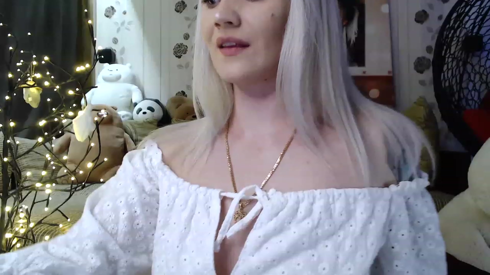 Gallery image thumbnail from RoomOfBears's myfreecams stream on, 07/30/2023, 16:29 image 10 of 20