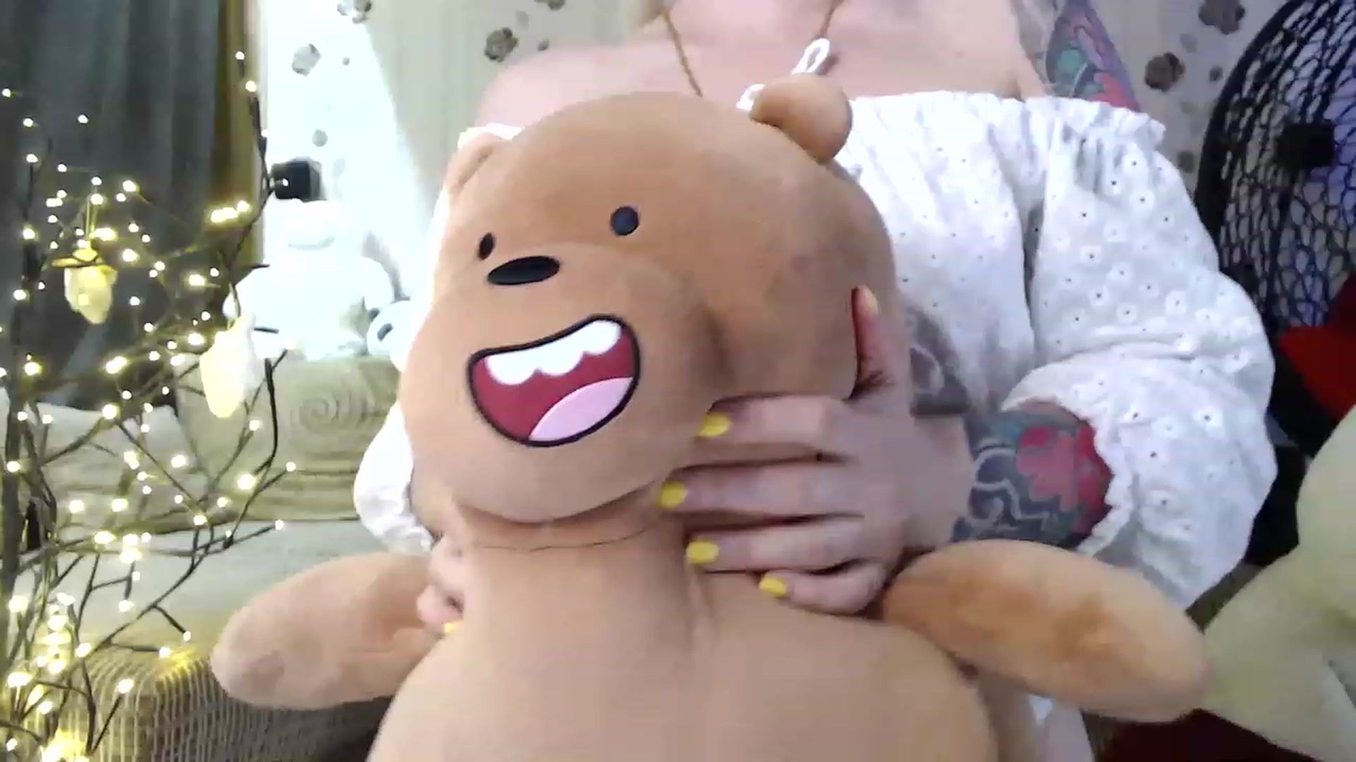 Gallery image thumbnail from RoomOfBears's myfreecams stream on, 07/30/2023, 16:29 image 16 of 20