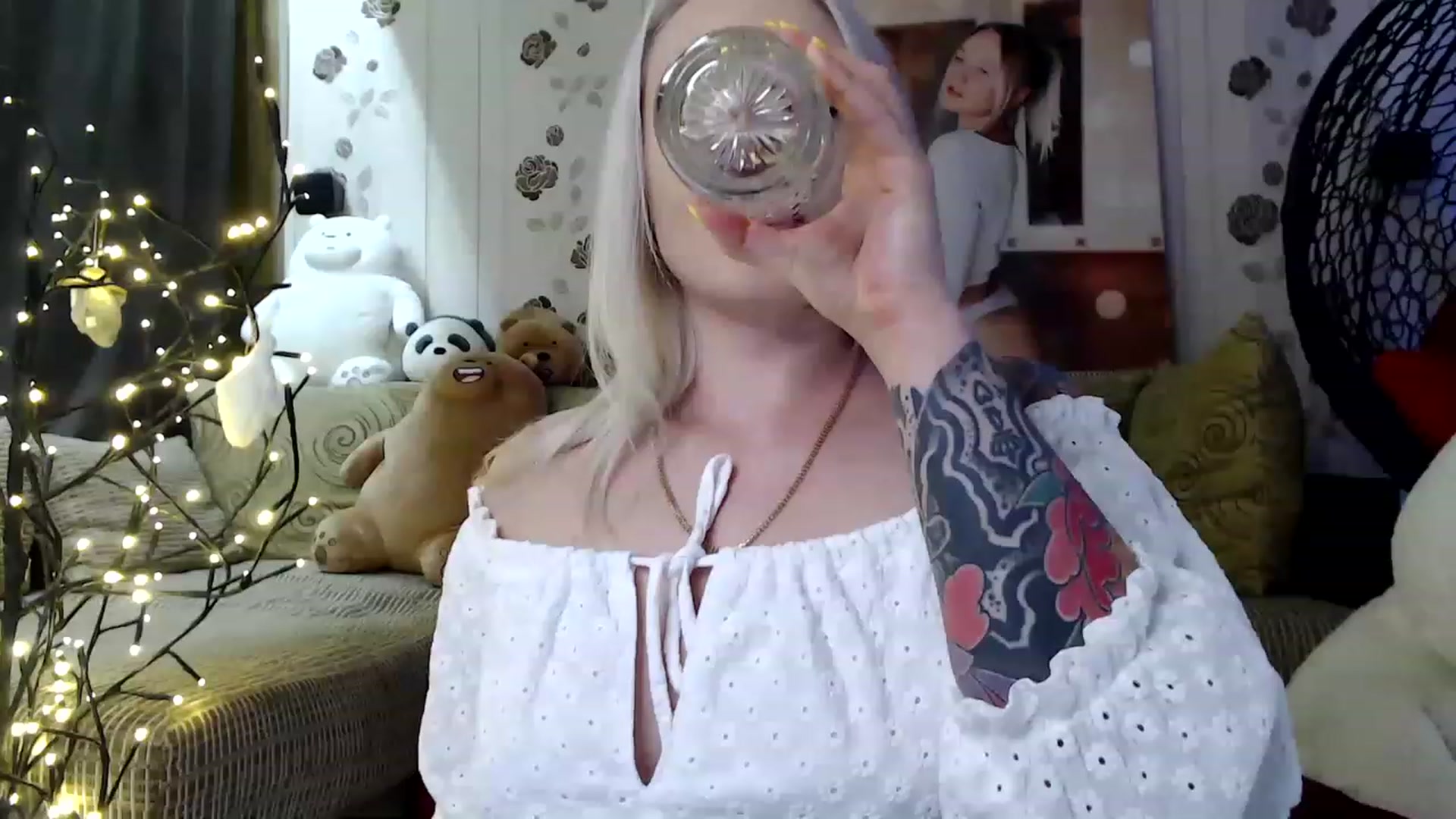 Gallery image thumbnail from RoomOfBears's myfreecams stream on, 07/30/2023, 17:03 image 1 of 20