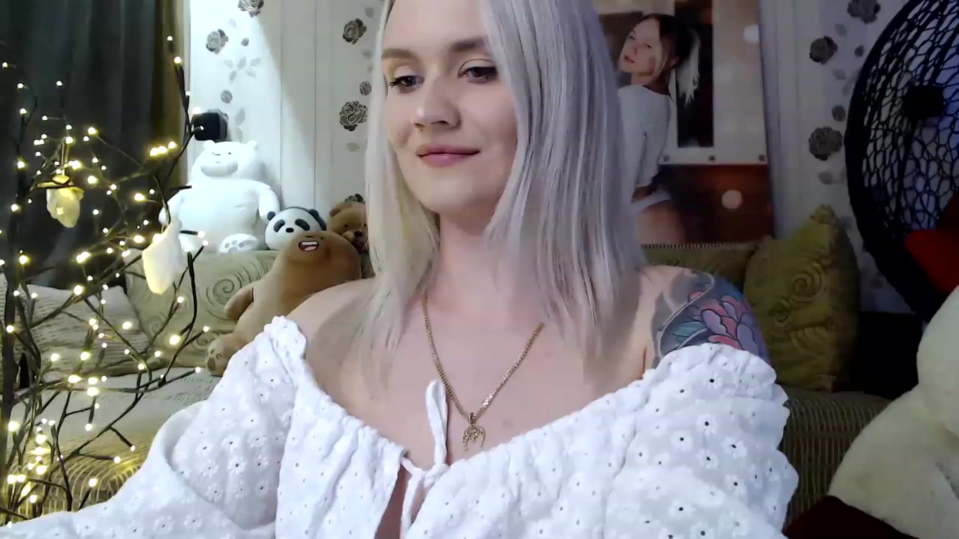 Gallery image thumbnail from RoomOfBears's myfreecams stream on, 07/30/2023, 17:03 image 4 of 20