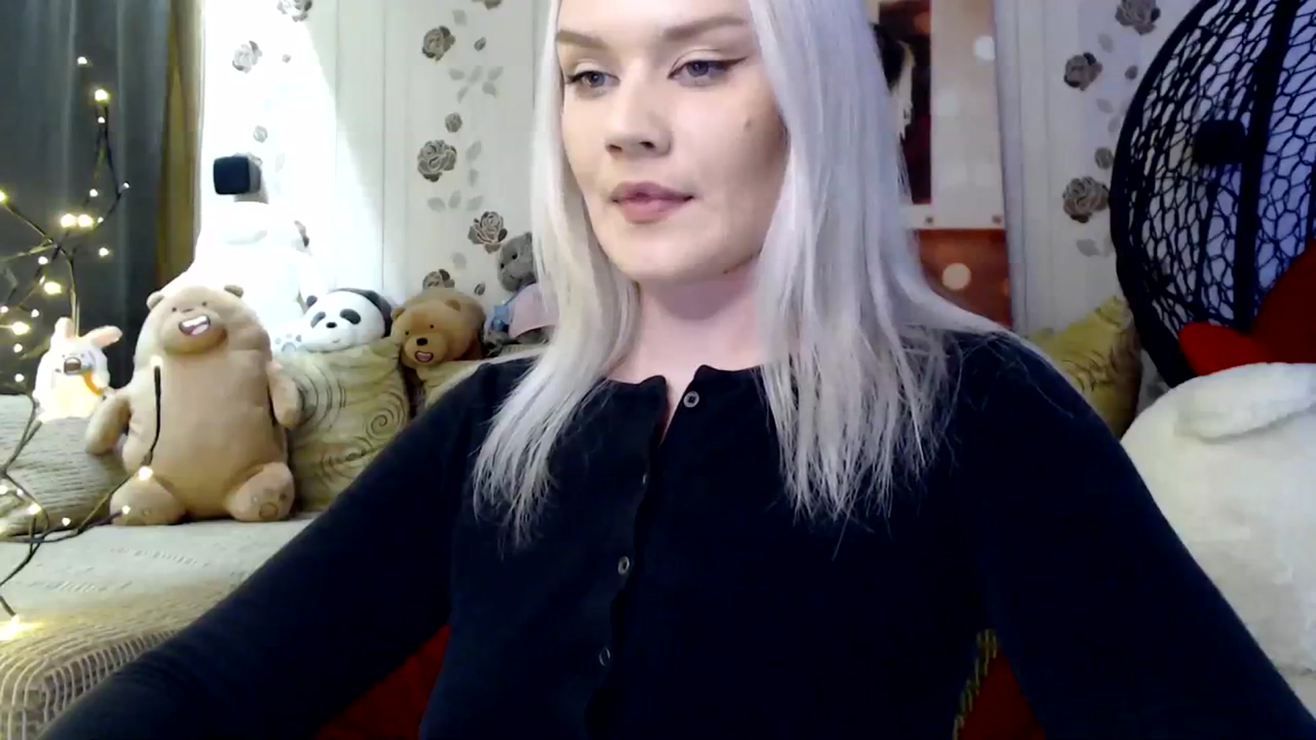 Gallery image thumbnail from RoomOfBears's myfreecams stream on, 08/12/2023, 16:16 image 18 of 20