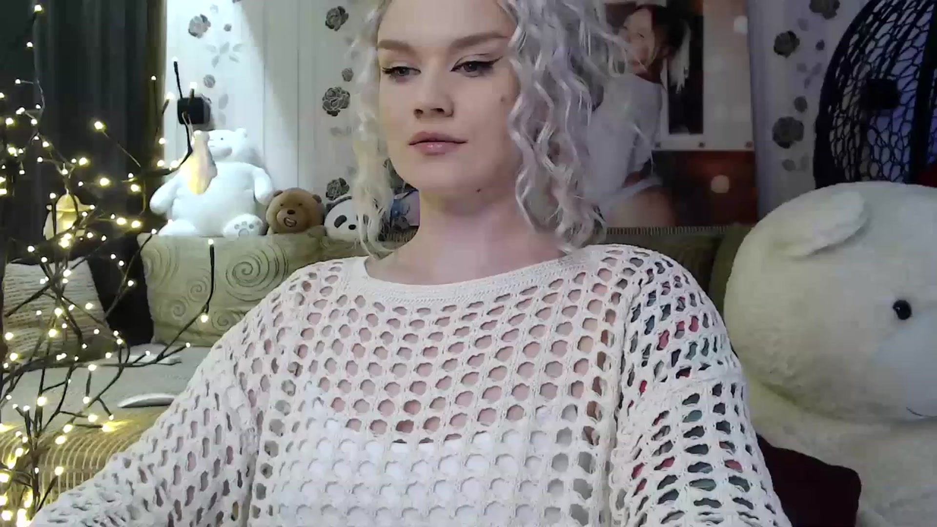Gallery image thumbnail from RoomOfBears's myfreecams stream on, 08/22/2023, 17:43 image 1 of 20