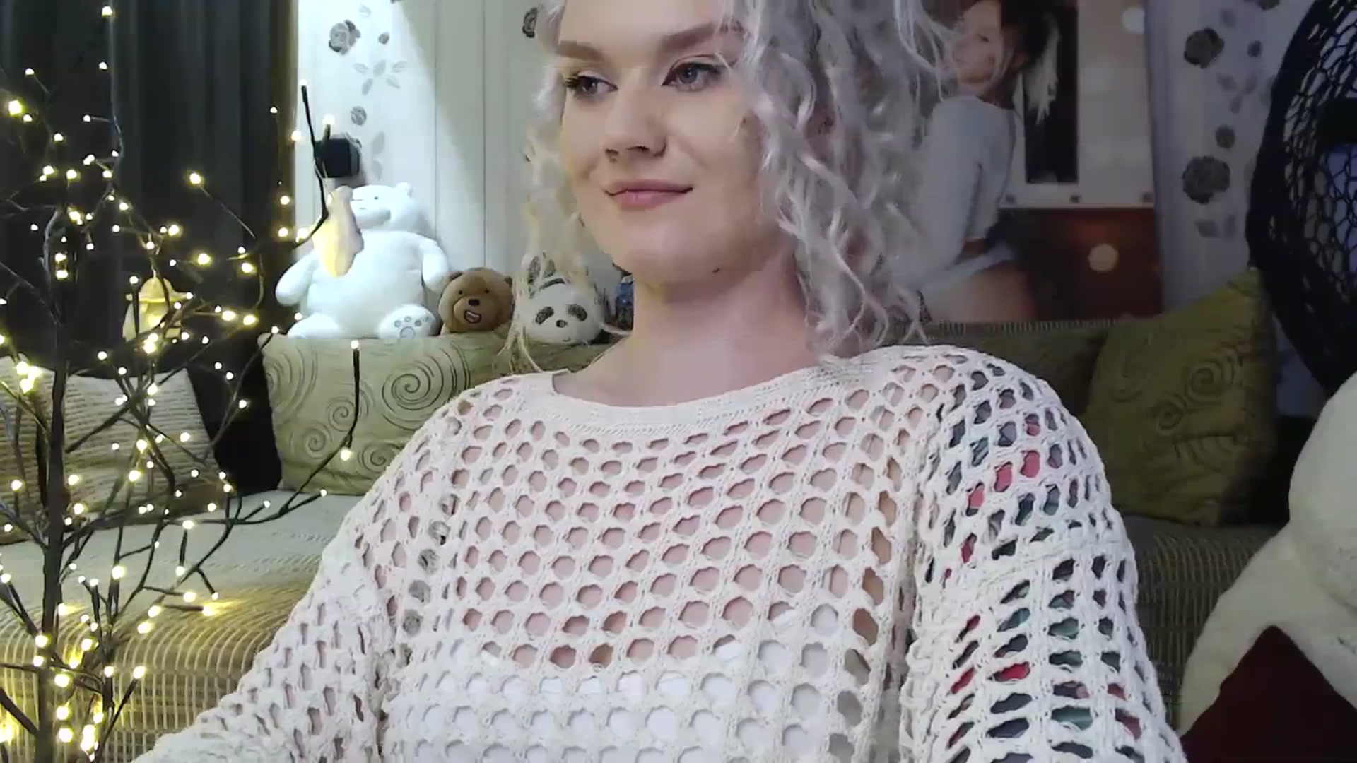 Gallery image thumbnail from RoomOfBears's myfreecams stream on, 08/22/2023, 17:43 image 20 of 20