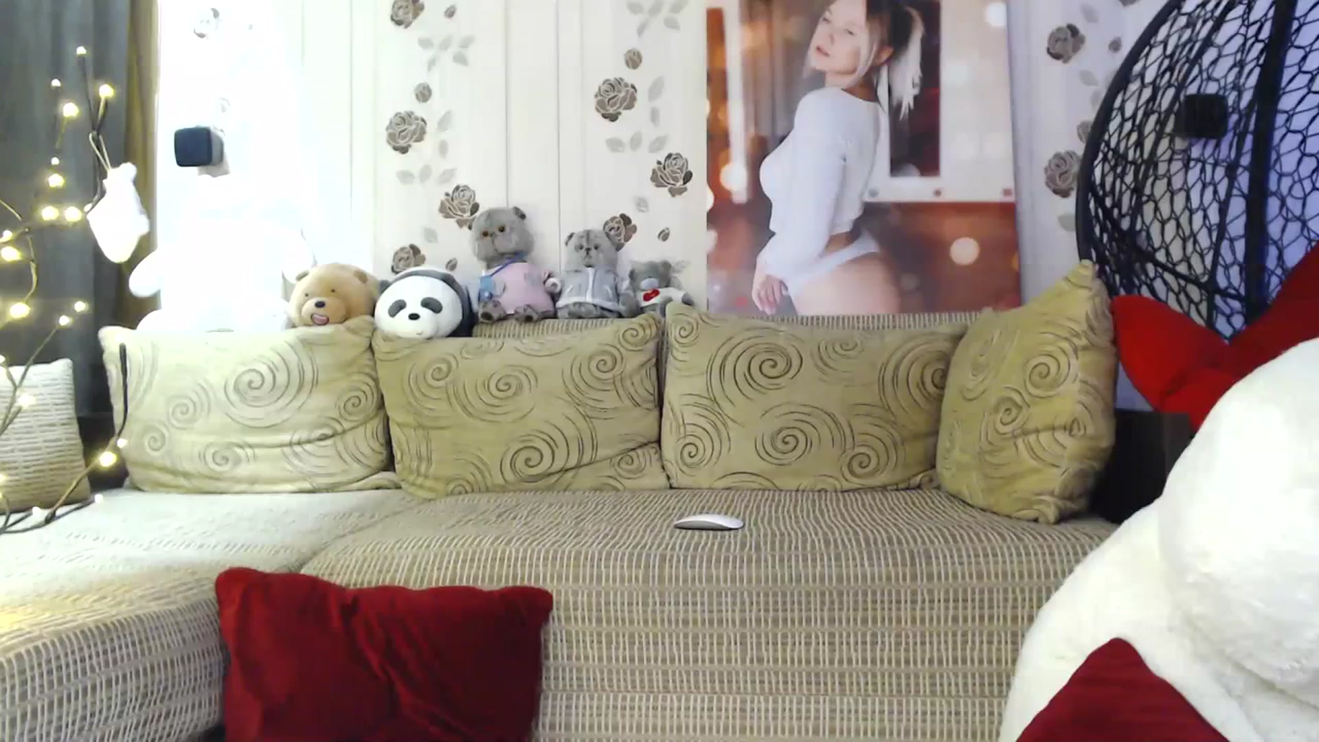Gallery image thumbnail from RoomOfBears's myfreecams stream on, 08/23/2023, 17:17 image 12 of 20