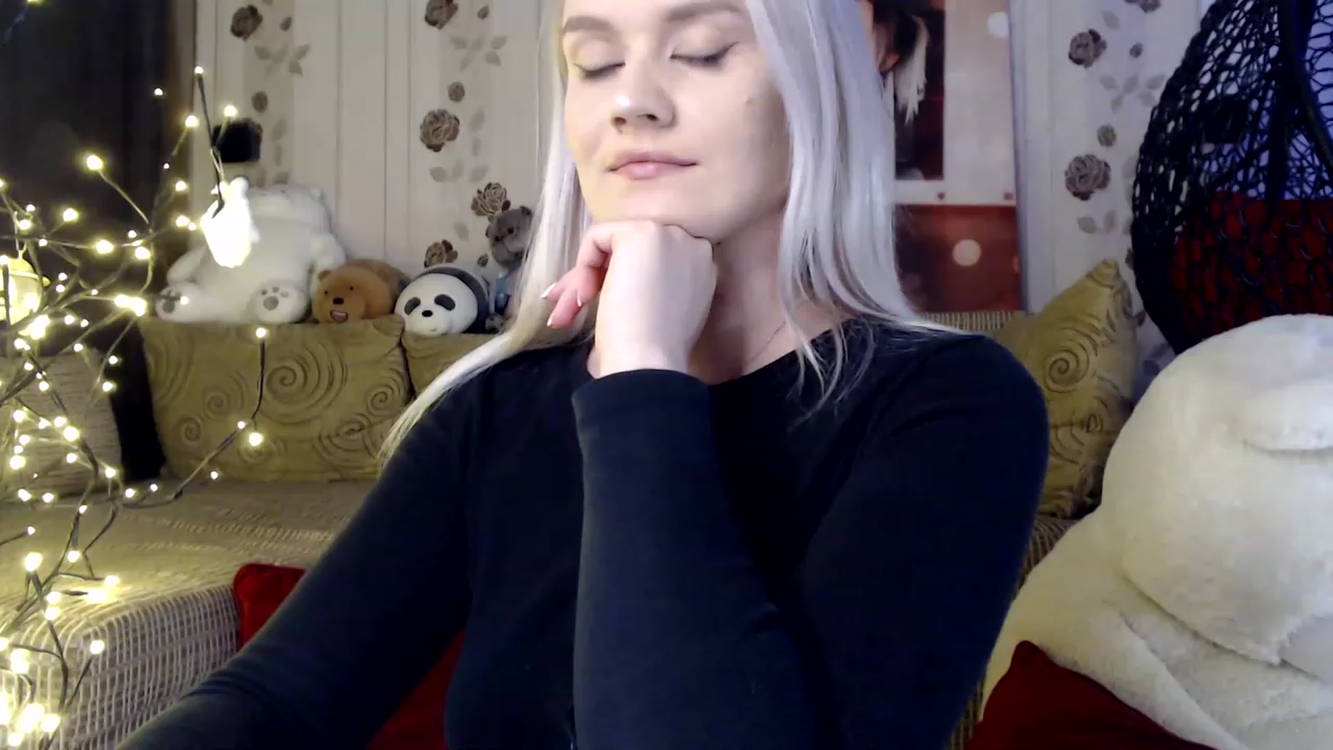 Gallery image thumbnail from RoomOfBears's myfreecams stream on, 08/26/2023, 16:02 image 15 of 20
