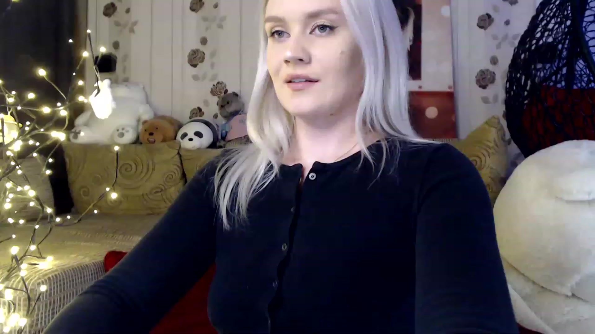 Gallery image thumbnail from RoomOfBears's myfreecams stream on, 08/26/2023, 16:02 image 14 of 20