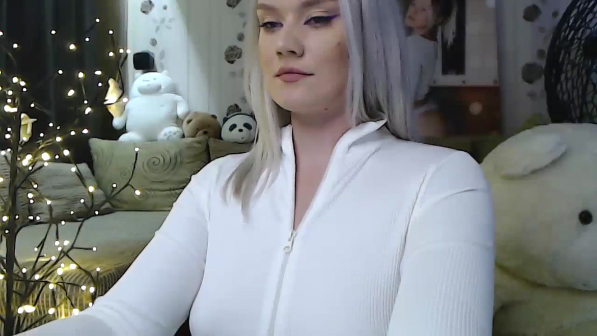 Gallery image thumbnail from RoomOfBears's myfreecams stream on, 09/23/2023, 17:00 image 17 of 20