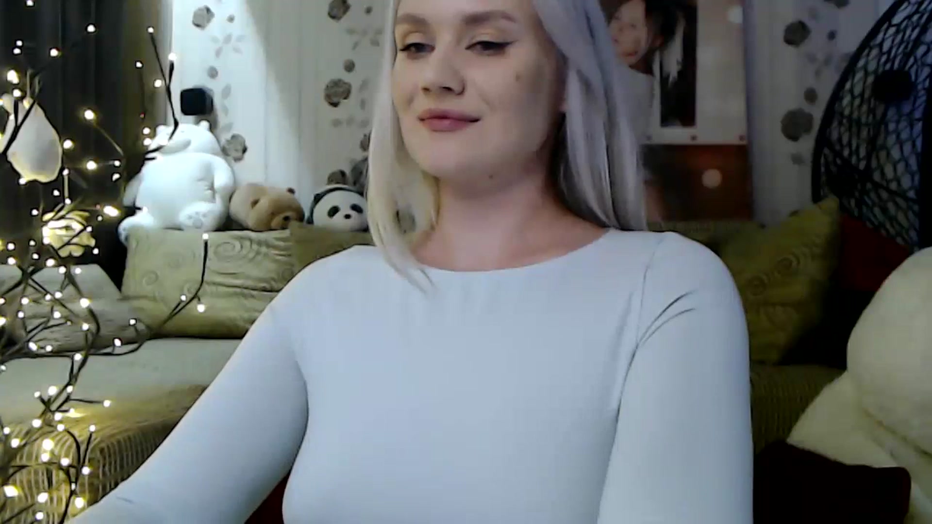 Gallery image thumbnail from RoomOfBears's myfreecams stream on, 10/04/2023, 17:38 image 16 of 20