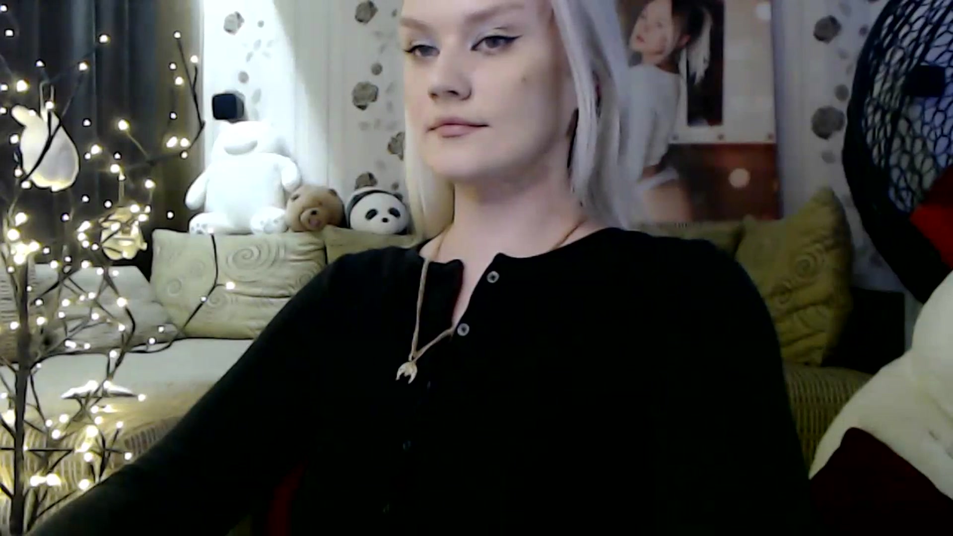 Gallery image thumbnail from RoomOfBears's myfreecams stream on, 10/07/2023, 16:41 image 17 of 20