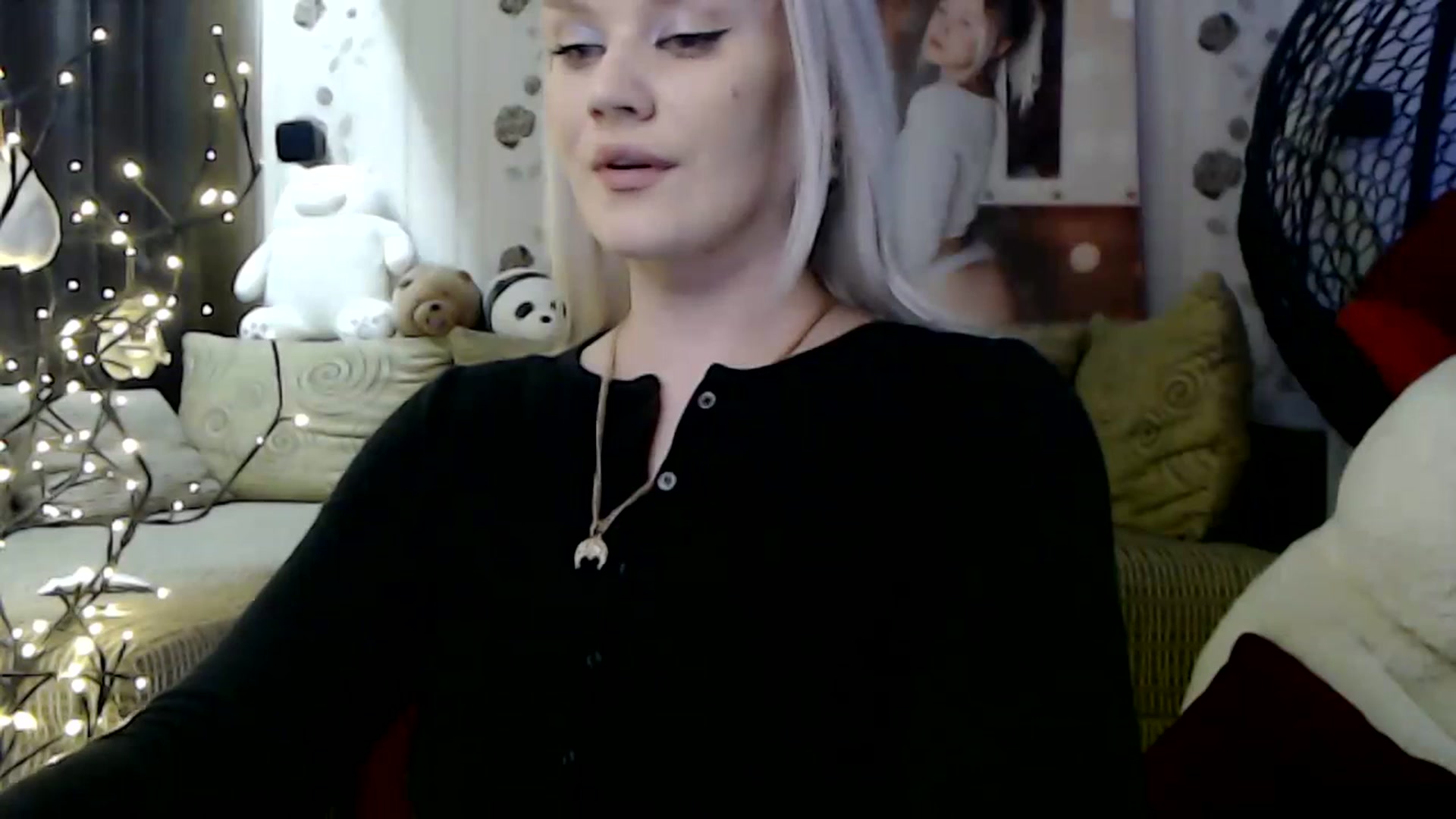 Gallery image thumbnail from RoomOfBears's myfreecams stream on, 10/07/2023, 16:41 image 4 of 20