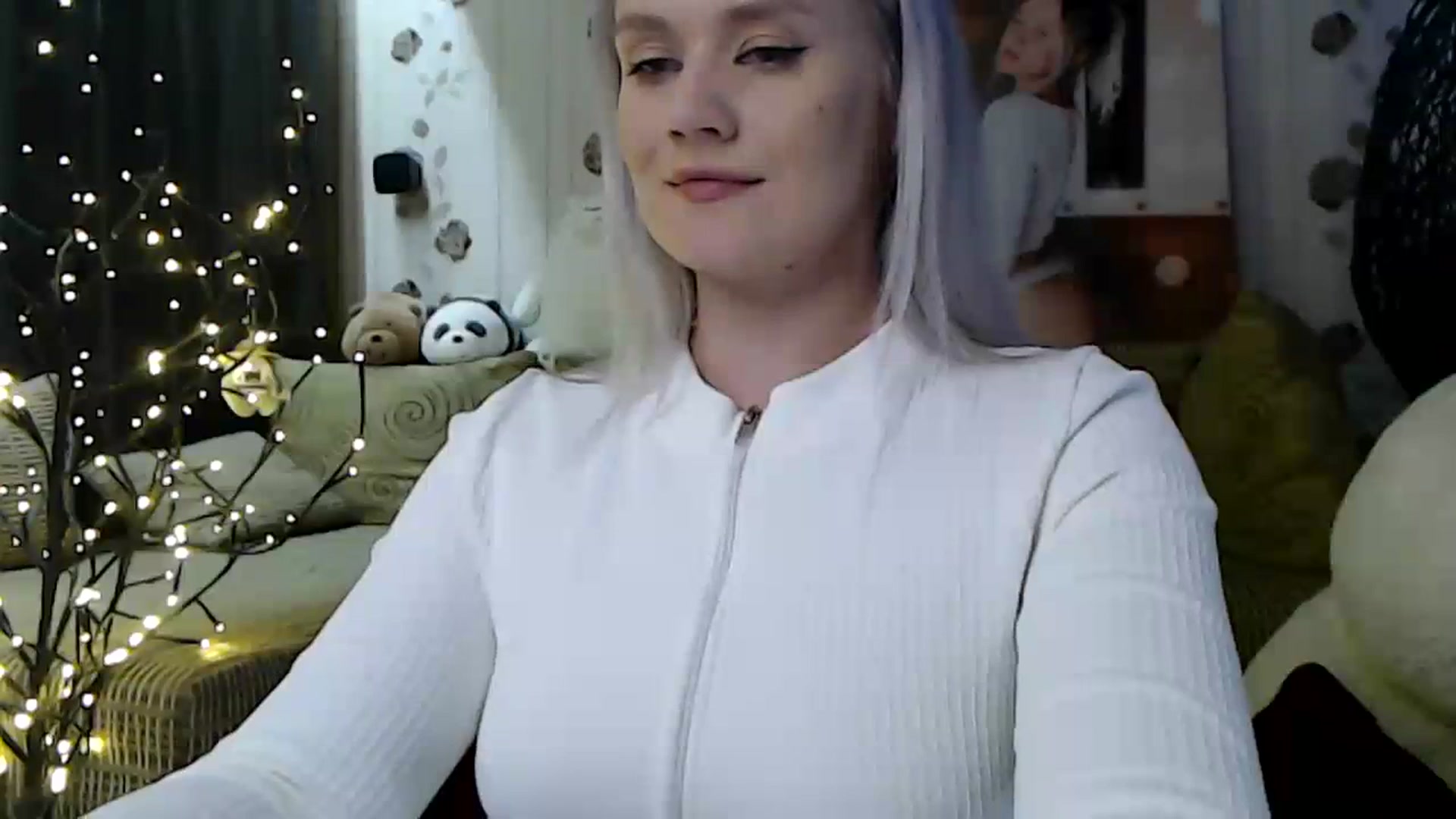 Gallery image thumbnail from RoomOfBears's myfreecams stream on, 10/17/2023, 17:12 image 19 of 20