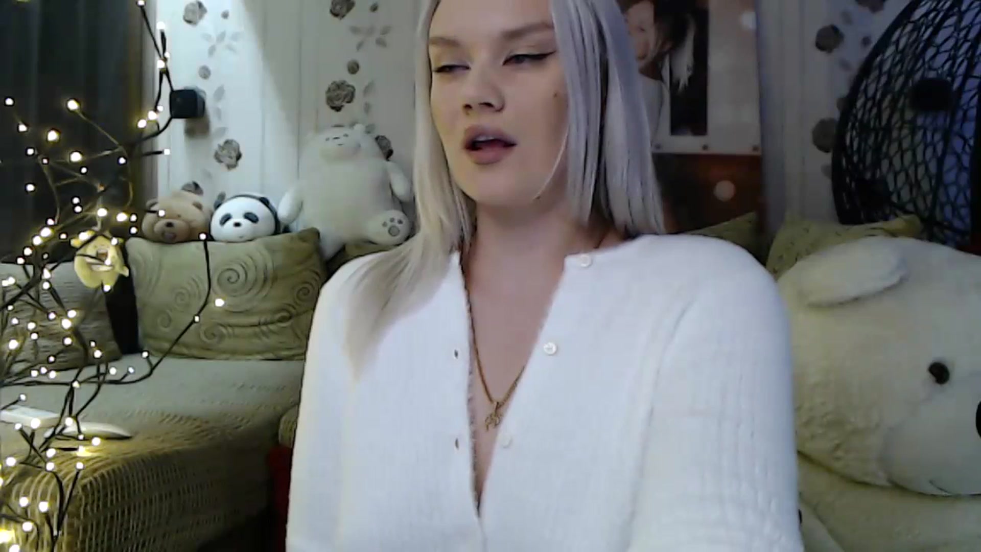 Gallery image thumbnail from RoomOfBears's myfreecams stream on, 10/24/2023, 16:09 image 6 of 20