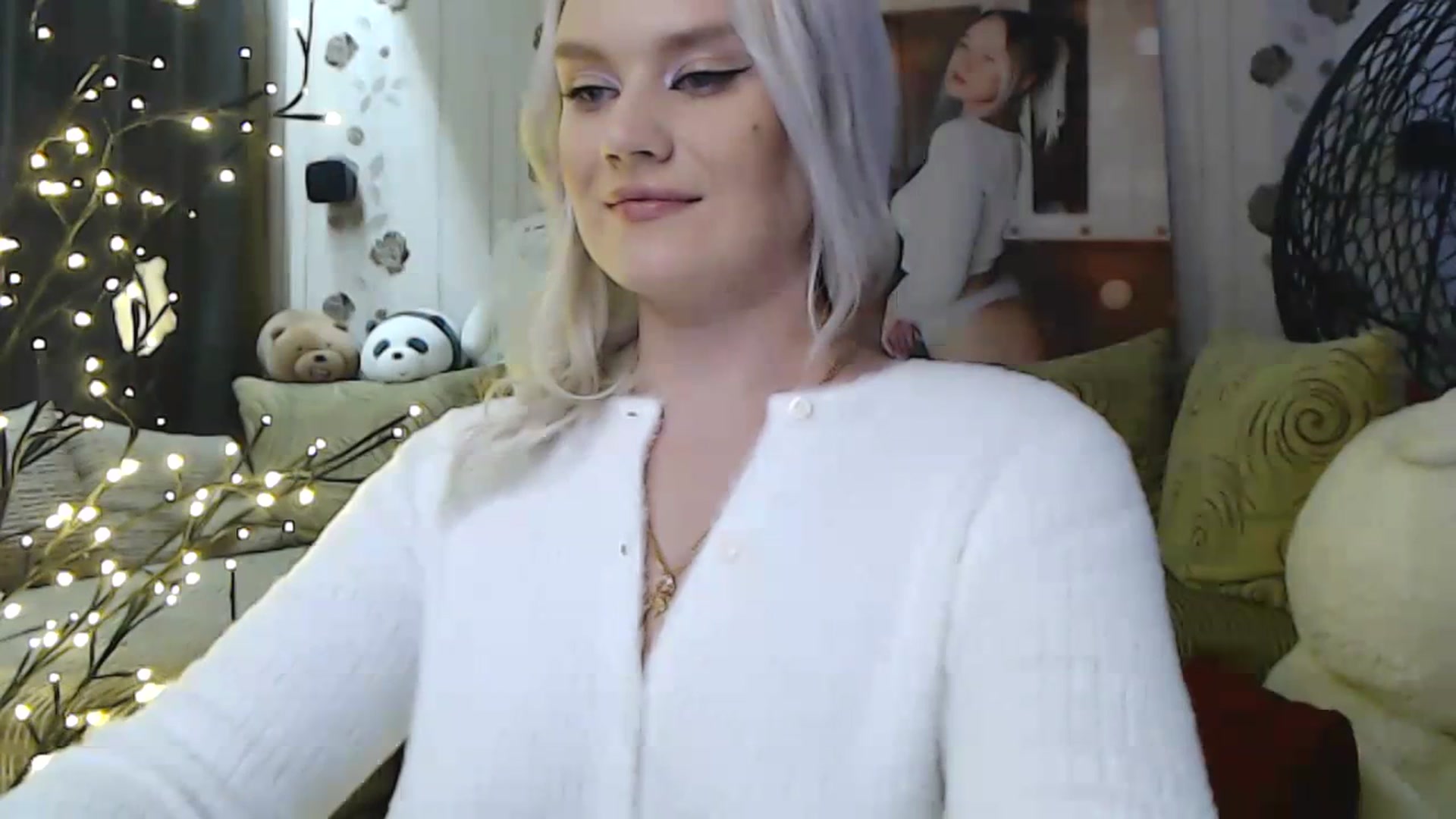 Gallery image thumbnail from RoomOfBears's myfreecams stream on, 10/25/2023, 17:08 image 20 of 20
