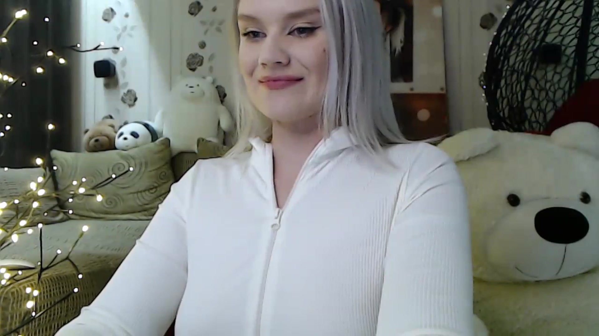 Gallery image thumbnail from RoomOfBears's myfreecams stream on, 11/22/2023, 18:29 image 20 of 20