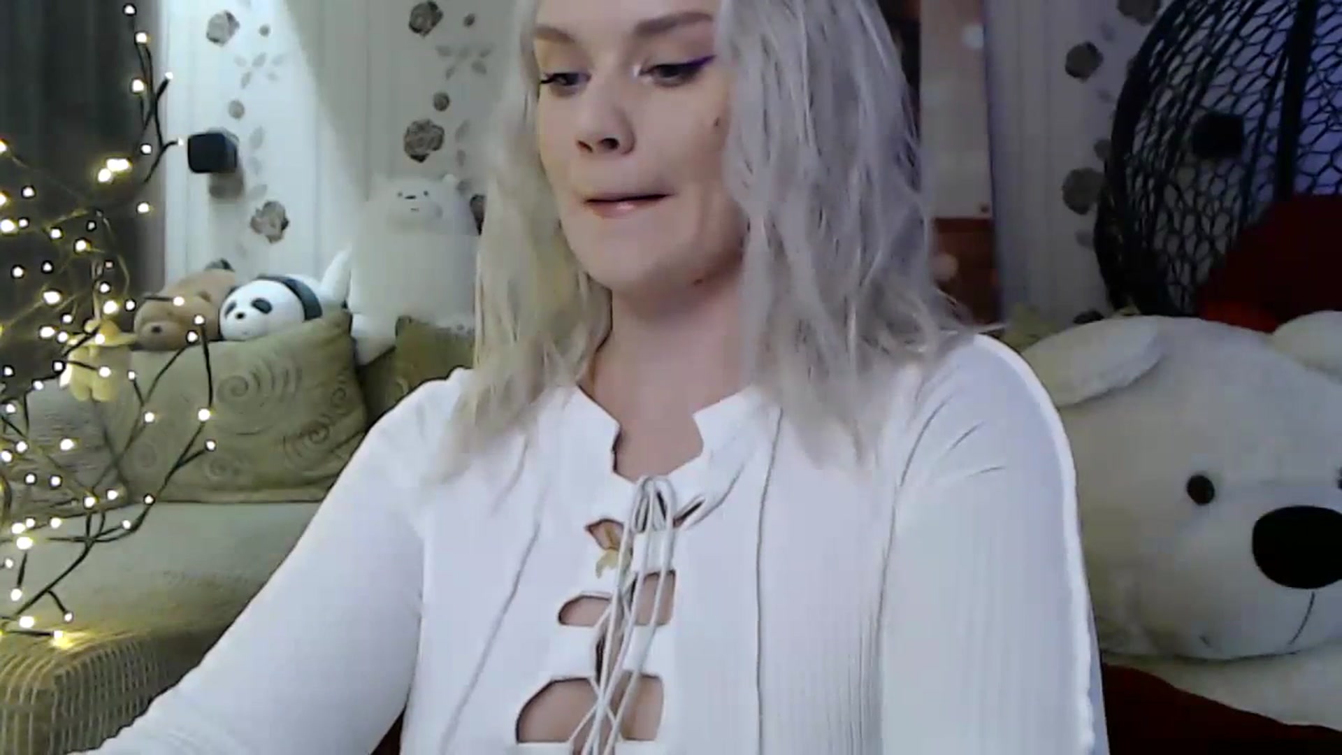 Gallery image thumbnail from RoomOfBears's myfreecams stream on, 11/25/2023, 15:30 image 14 of 20
