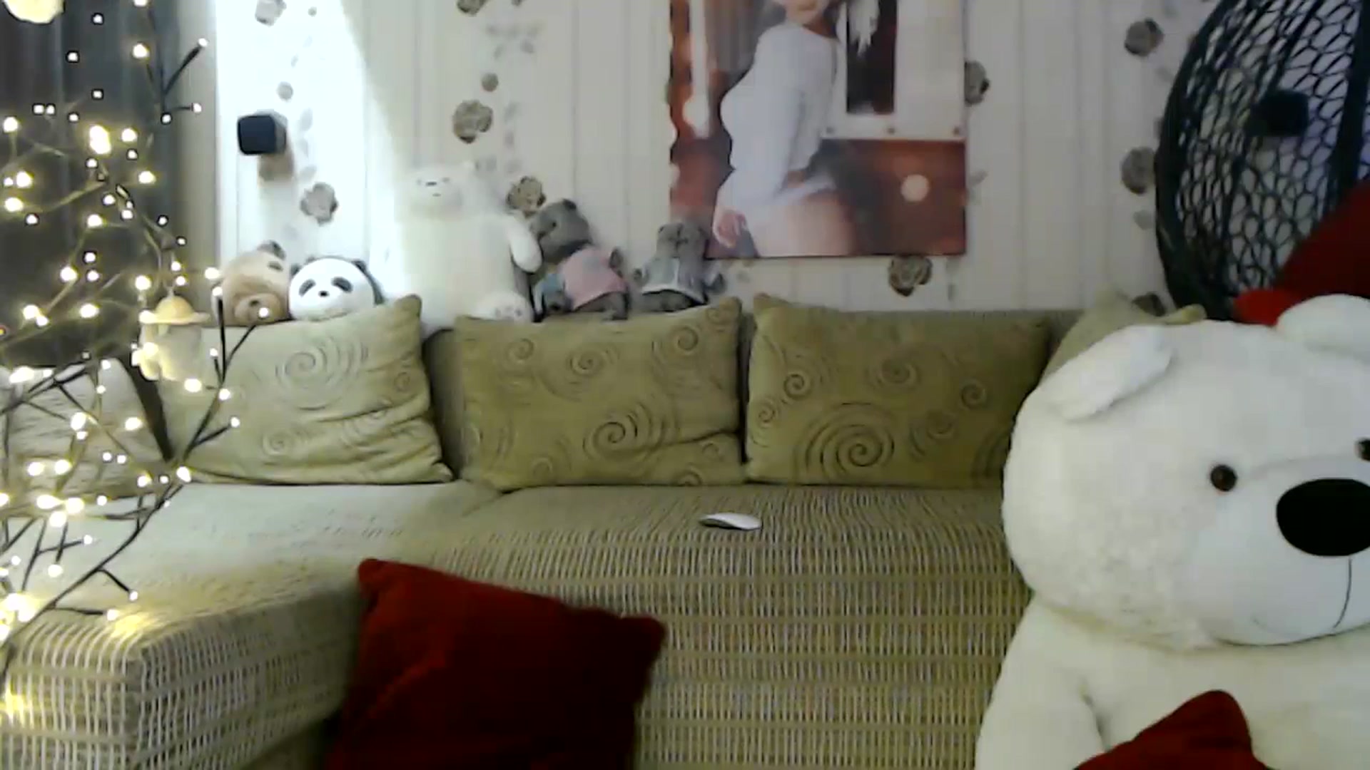 Gallery image thumbnail from RoomOfBears's myfreecams stream on, 12/10/2023, 16:16 image 4 of 20
